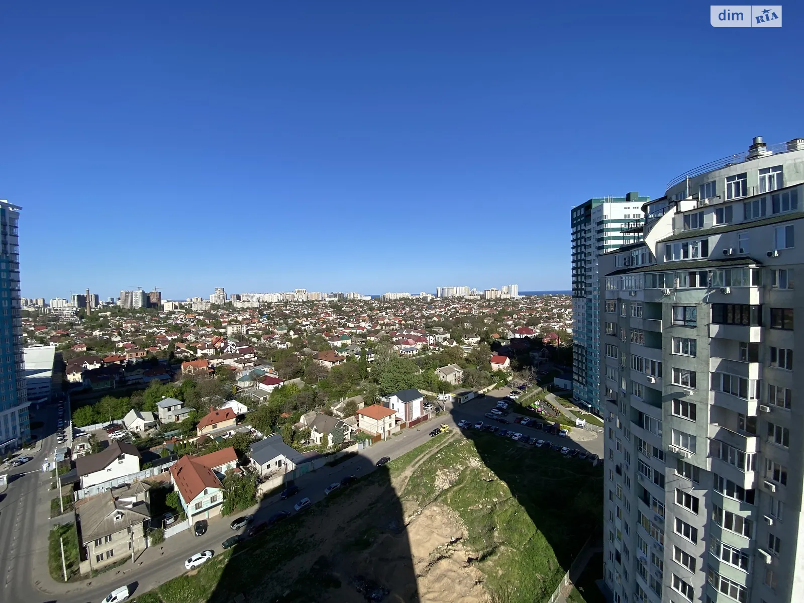 Продается 2-комнатная квартира 90 кв. м в Одессе, ул. Люстдорфская дорога - фото 1