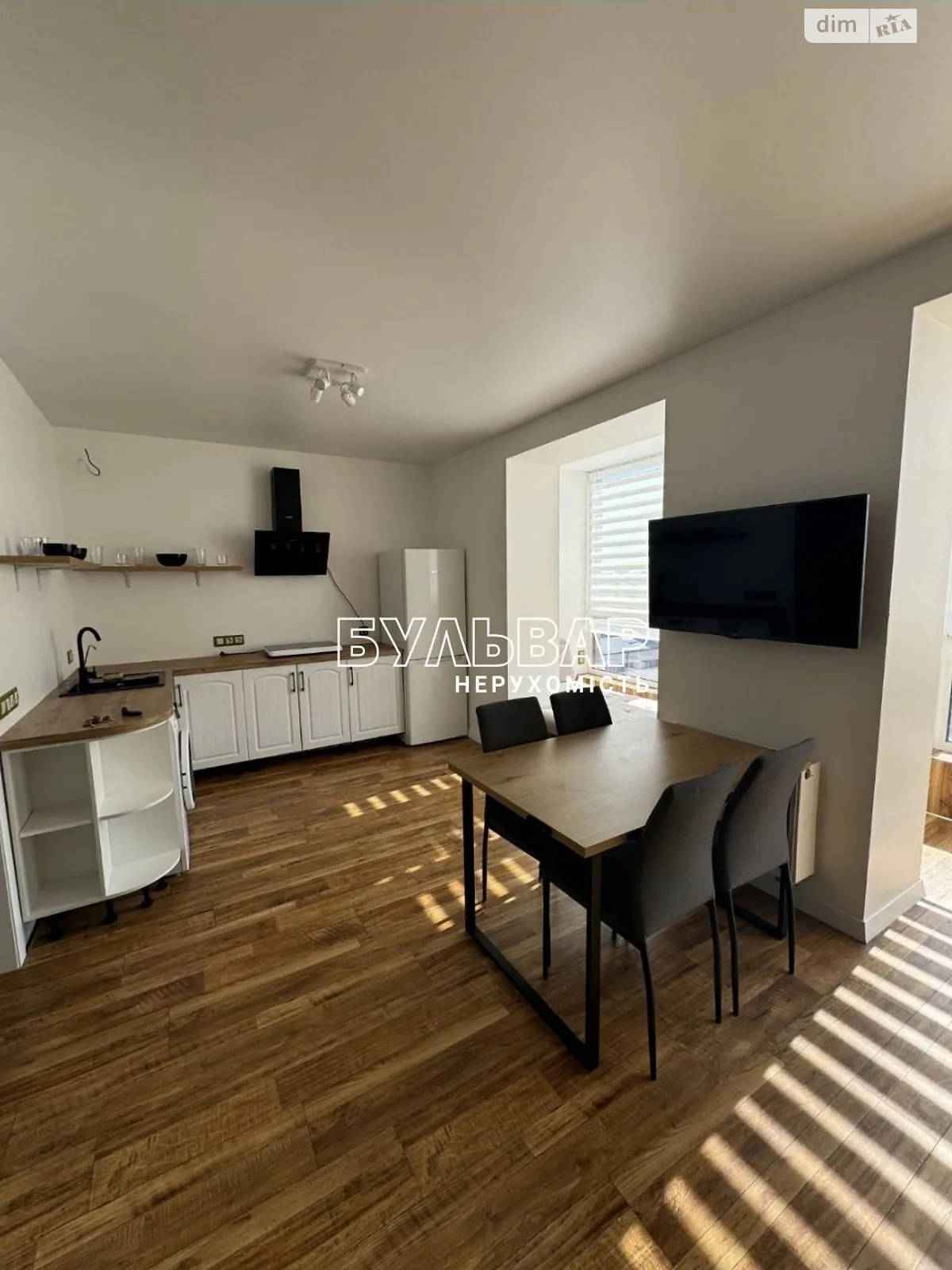 Продается 1-комнатная квартира 47 кв. м в Харькове, ул. Клочковская, 93 - фото 1