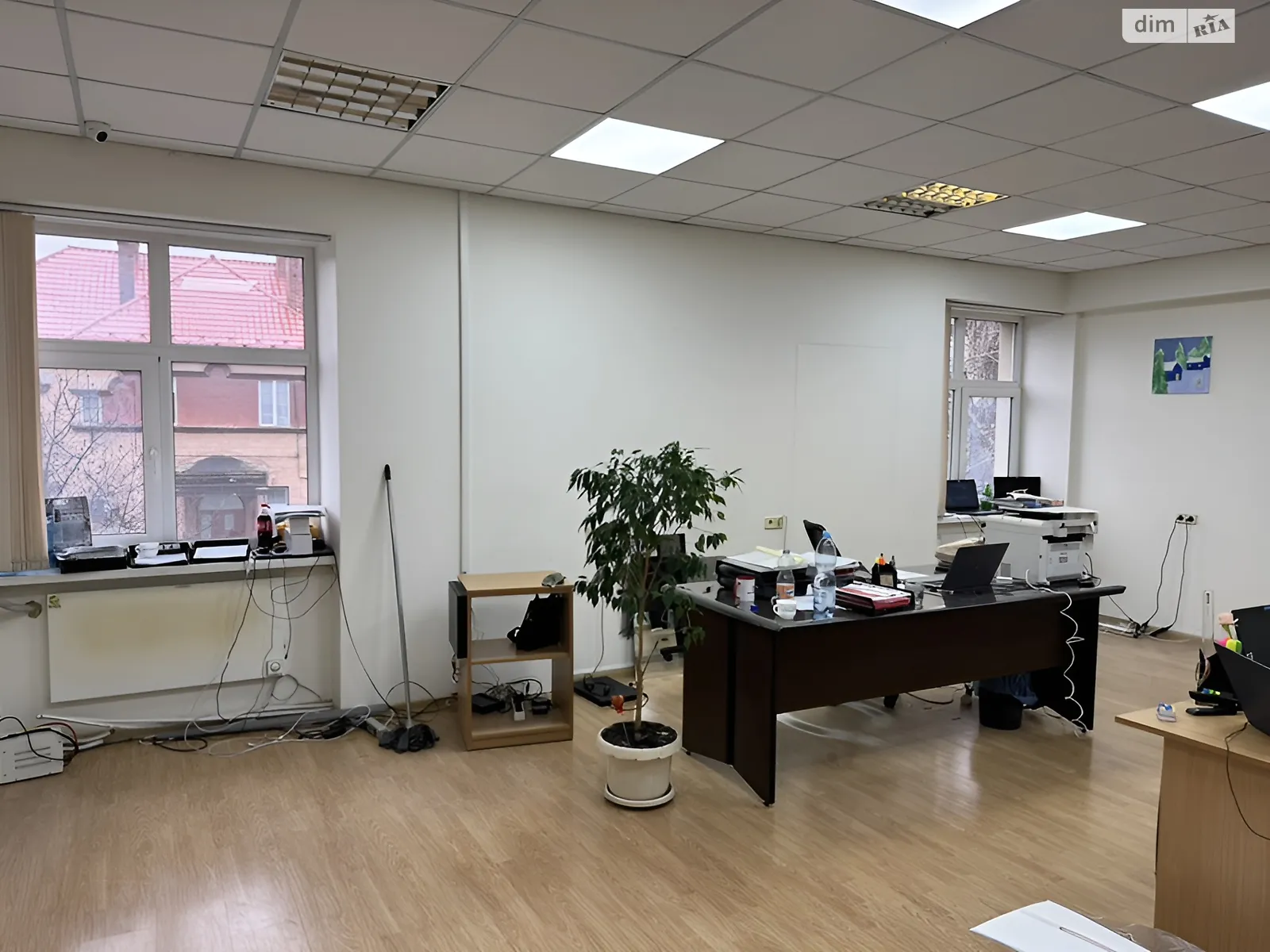 Здається в оренду офіс 115.4 кв. м в бізнес-центрі, цена: 800 $ - фото 1