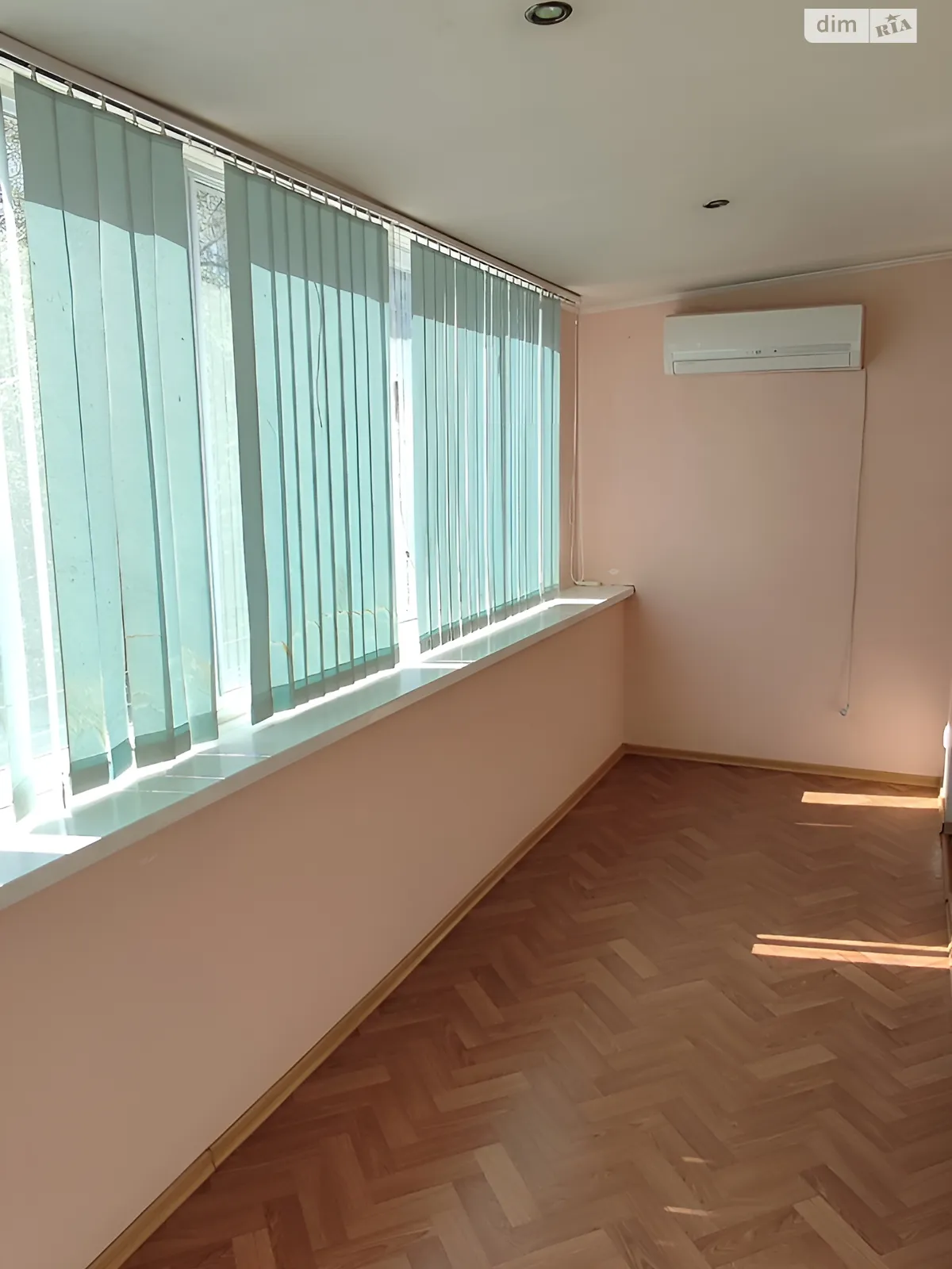 Продается 1-комнатная квартира 40 кв. м в Одессе, ул. Варненская - фото 1