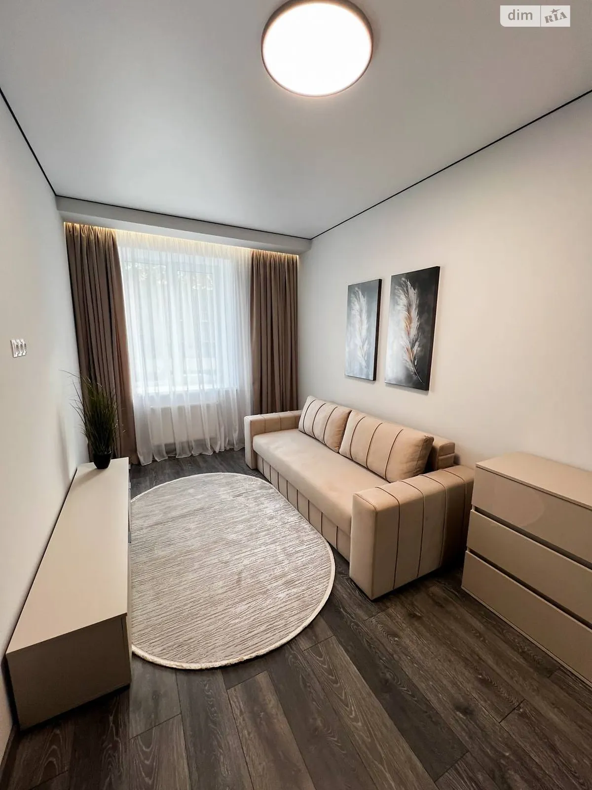 Продается 2-комнатная квартира 50 кв. м в Ровно, ул. Соборная, 364В - фото 1