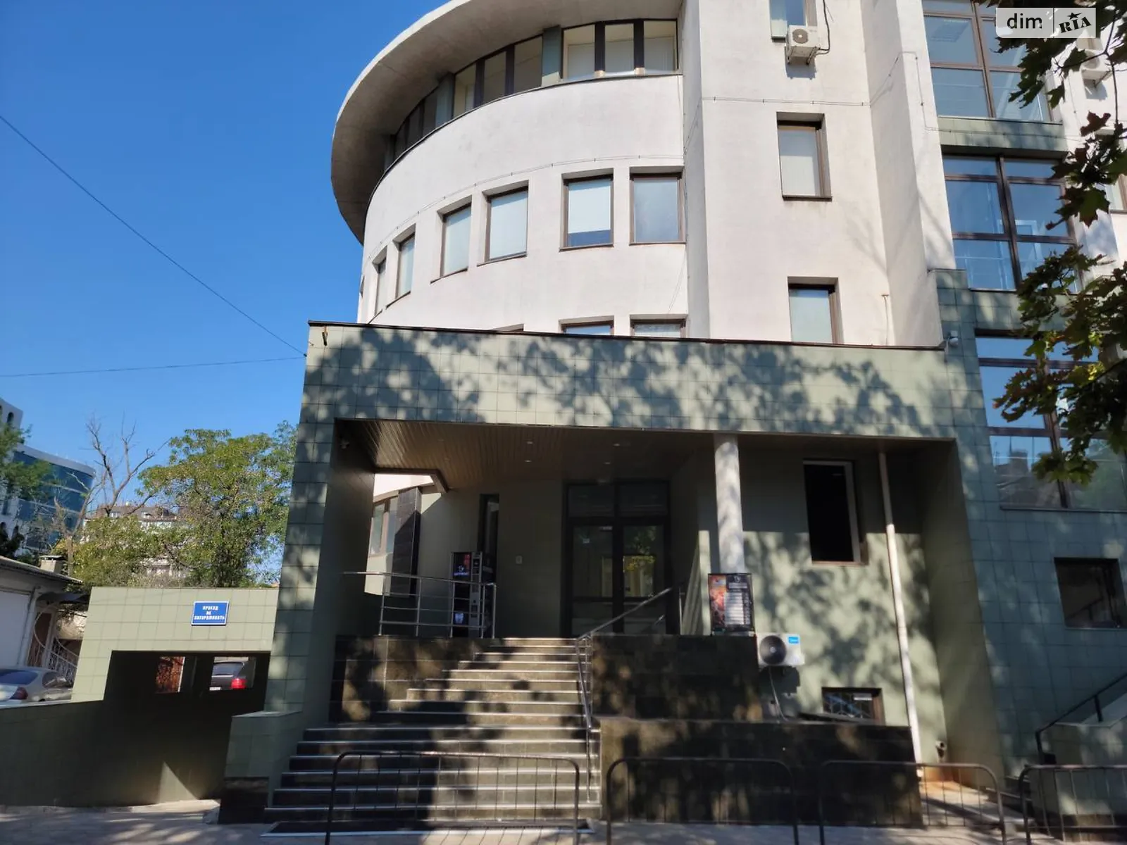 Продается офис 3082.3 кв. м в бизнес-центре, цена: 4200000 $ - фото 1