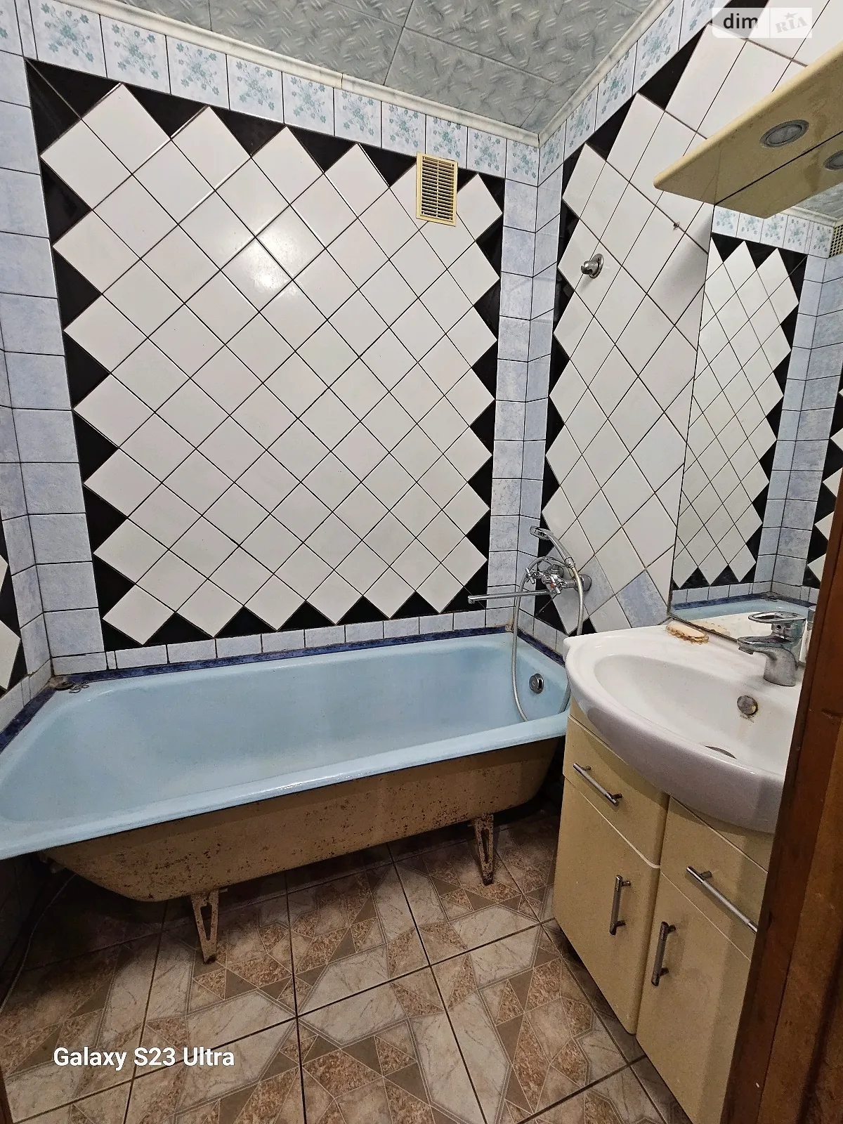 Сдается в аренду дом на 2 этажа 200 кв. м с гаражом, цена: 50000 грн - фото 1