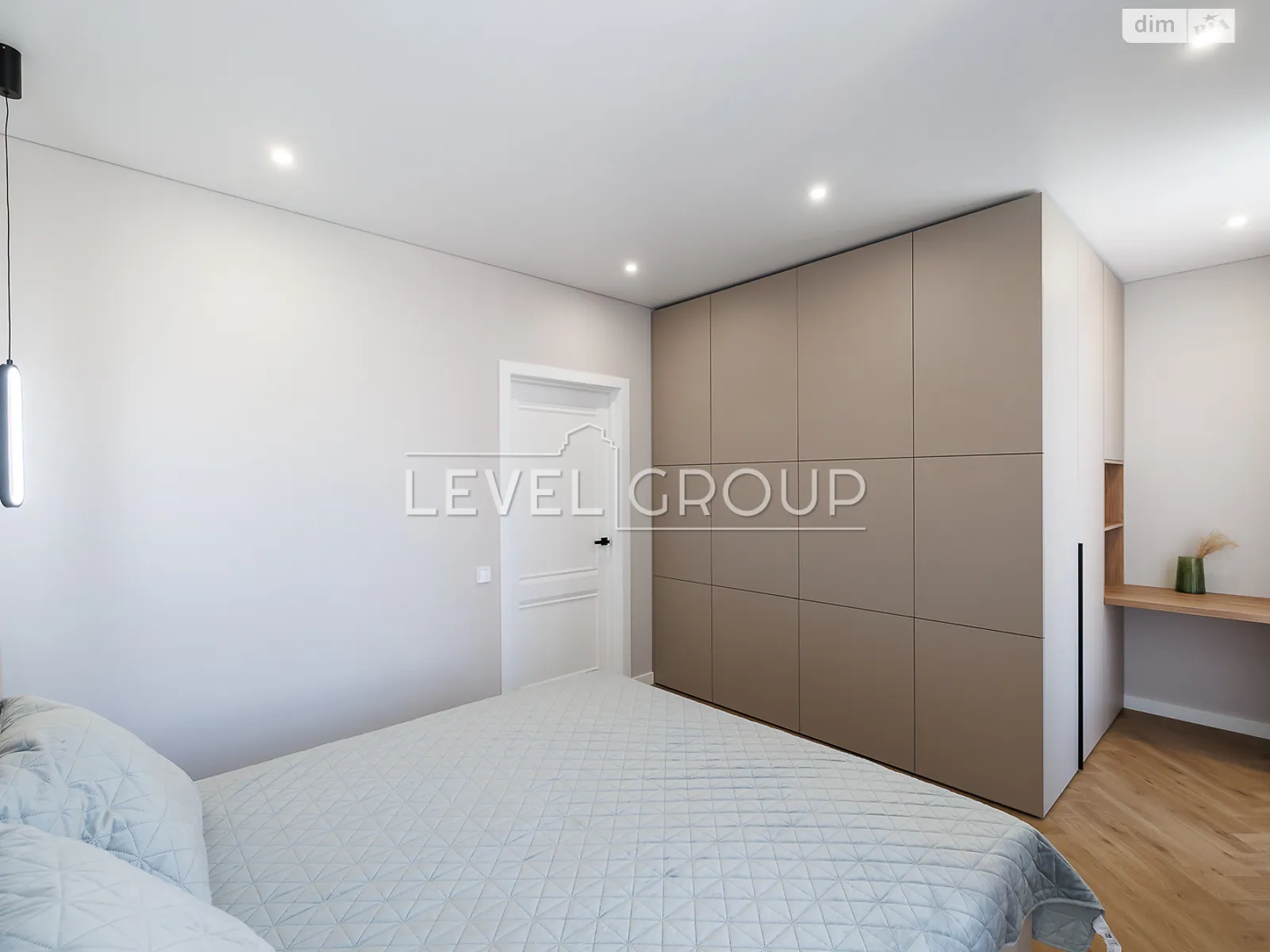 Продается 1-комнатная квартира 47 кв. м в Киеве, ул. Ивана Выговского(Маршала Гречко), 42 - фото 1