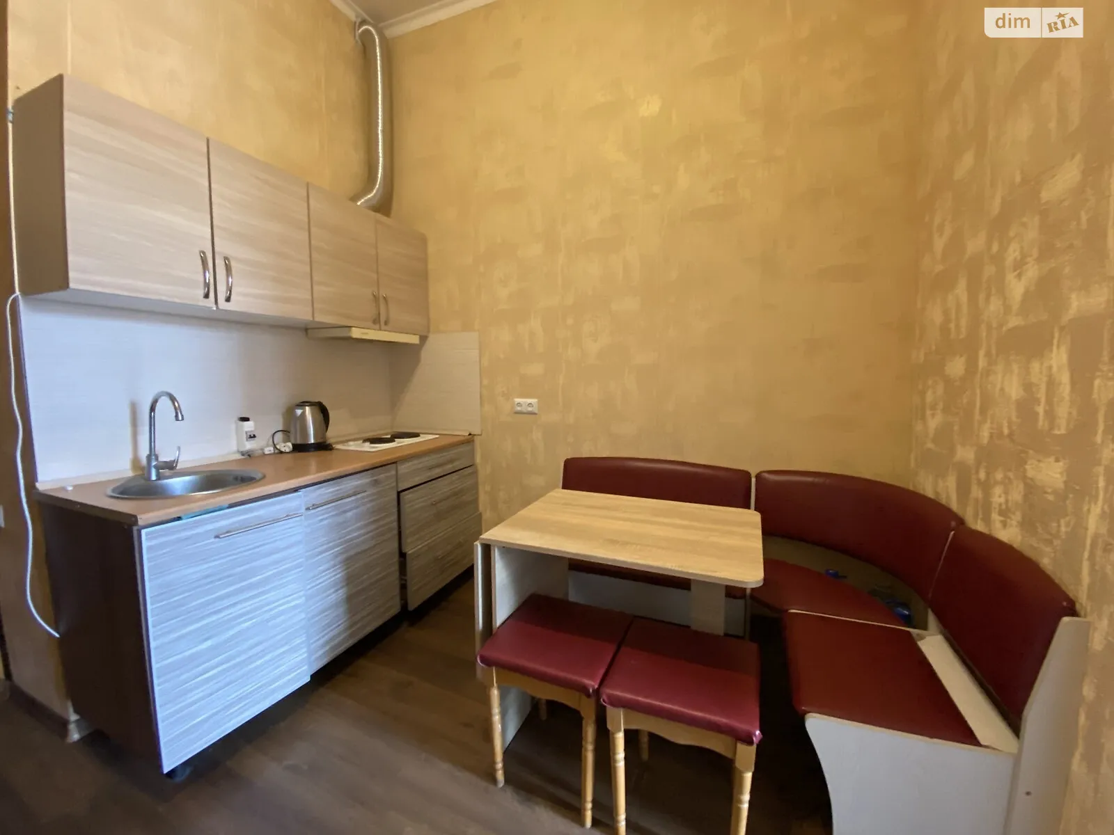 Продается 1-комнатная квартира 24.3 кв. м в Одессе, ул. Новосельского - фото 1