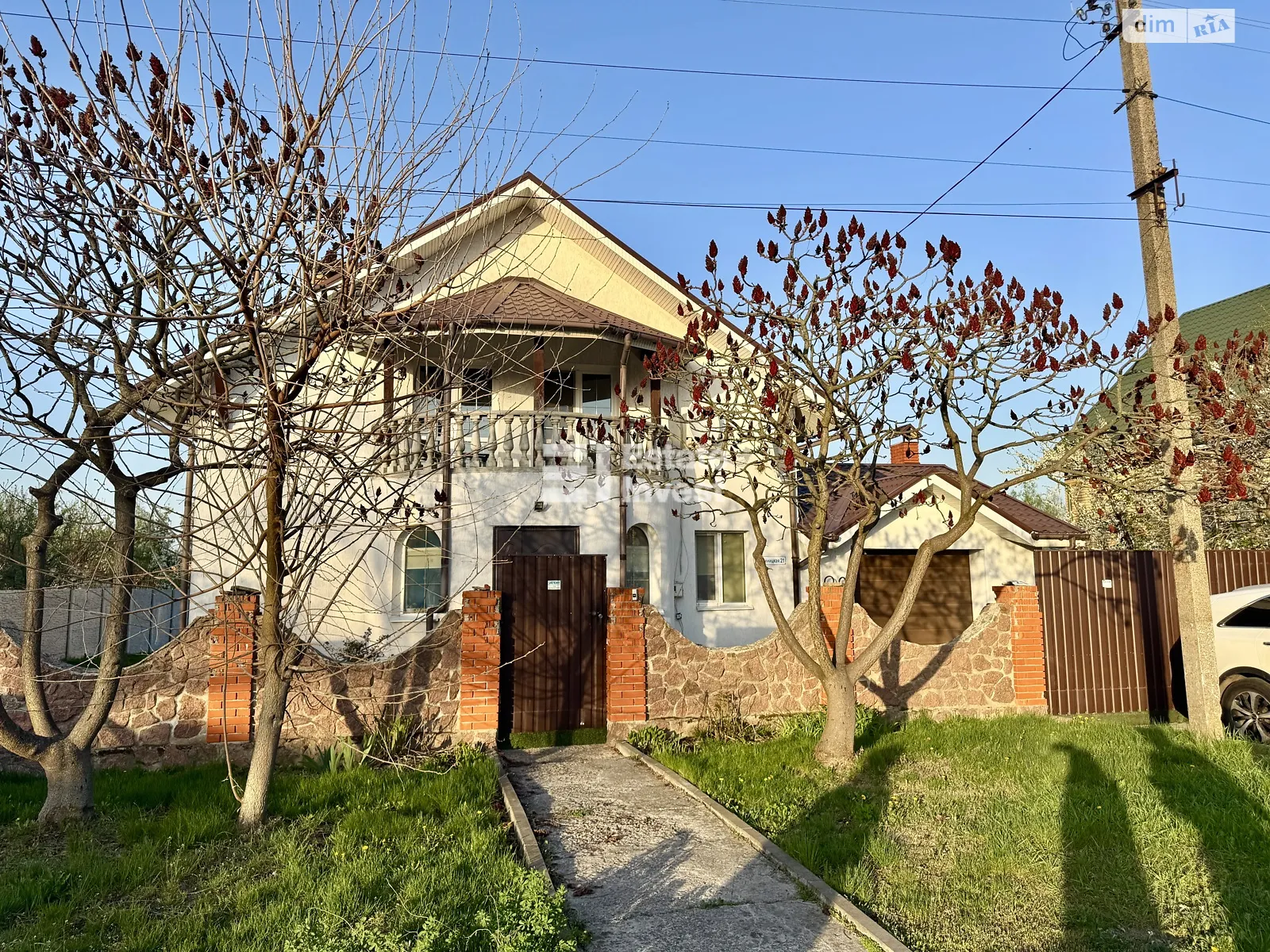 Продается дом на 2 этажа 235.8 кв. м с баней/сауной, цена: 96000 $ - фото 1