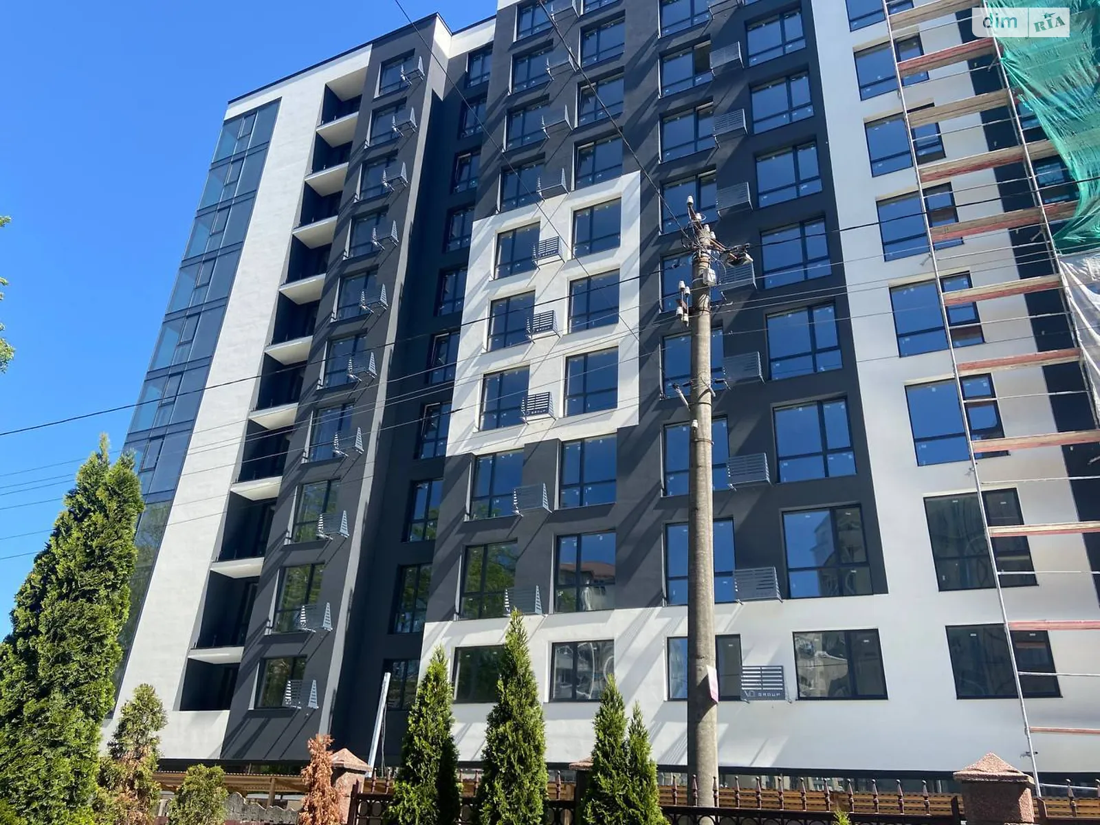 Продается 1-комнатная квартира 42 кв. м в Ивано-Франковске, ул. Гарбарская, 29 - фото 1
