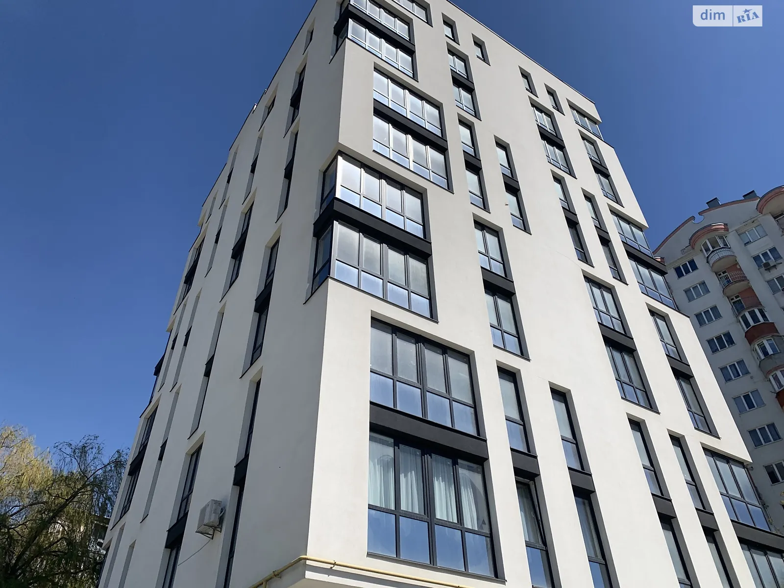 2-комнатная квартира 71 кв. м в Тернополе, ул. Черновецкая - фото 1