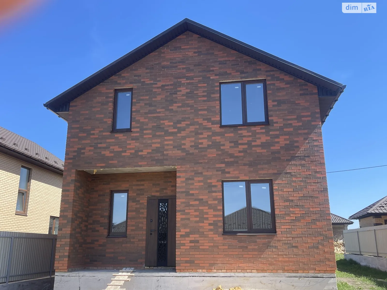 Продается дом на 2 этажа 125 кв. м с мансардой, цена: 88000 $ - фото 1