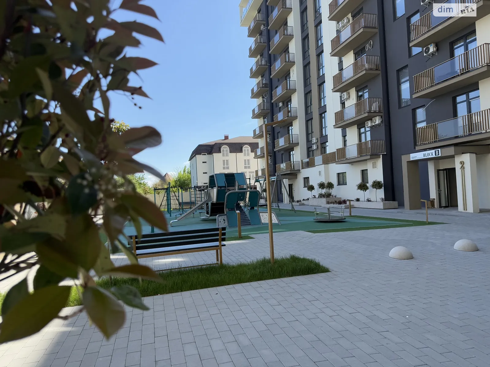 Продается 2-комнатная квартира 81 кв. м в Ужгороде - фото 1