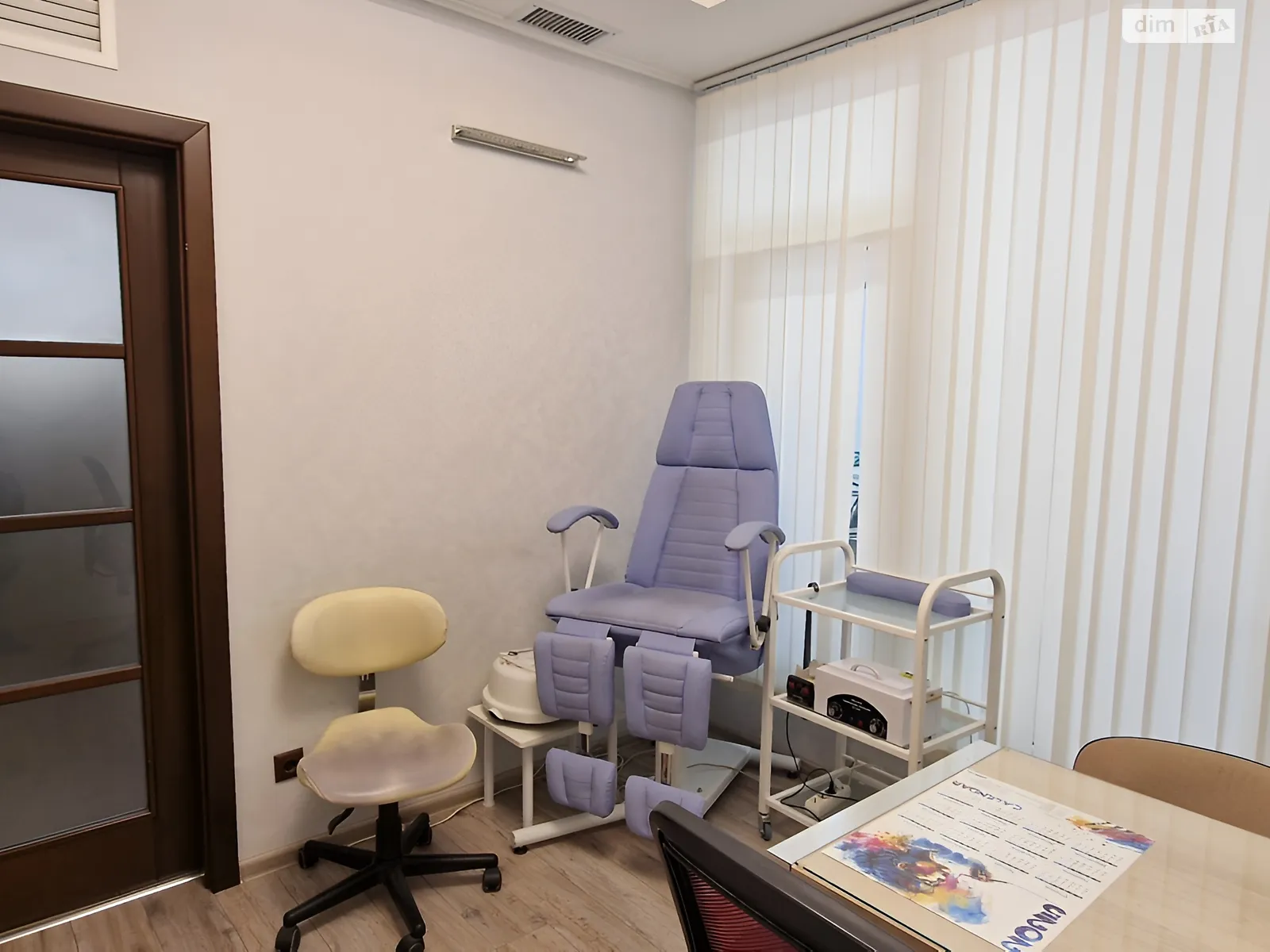 Здається в оренду приміщення вільного призначення 11 кв. м в 1-поверховій будівлі, цена: 4050 грн - фото 1