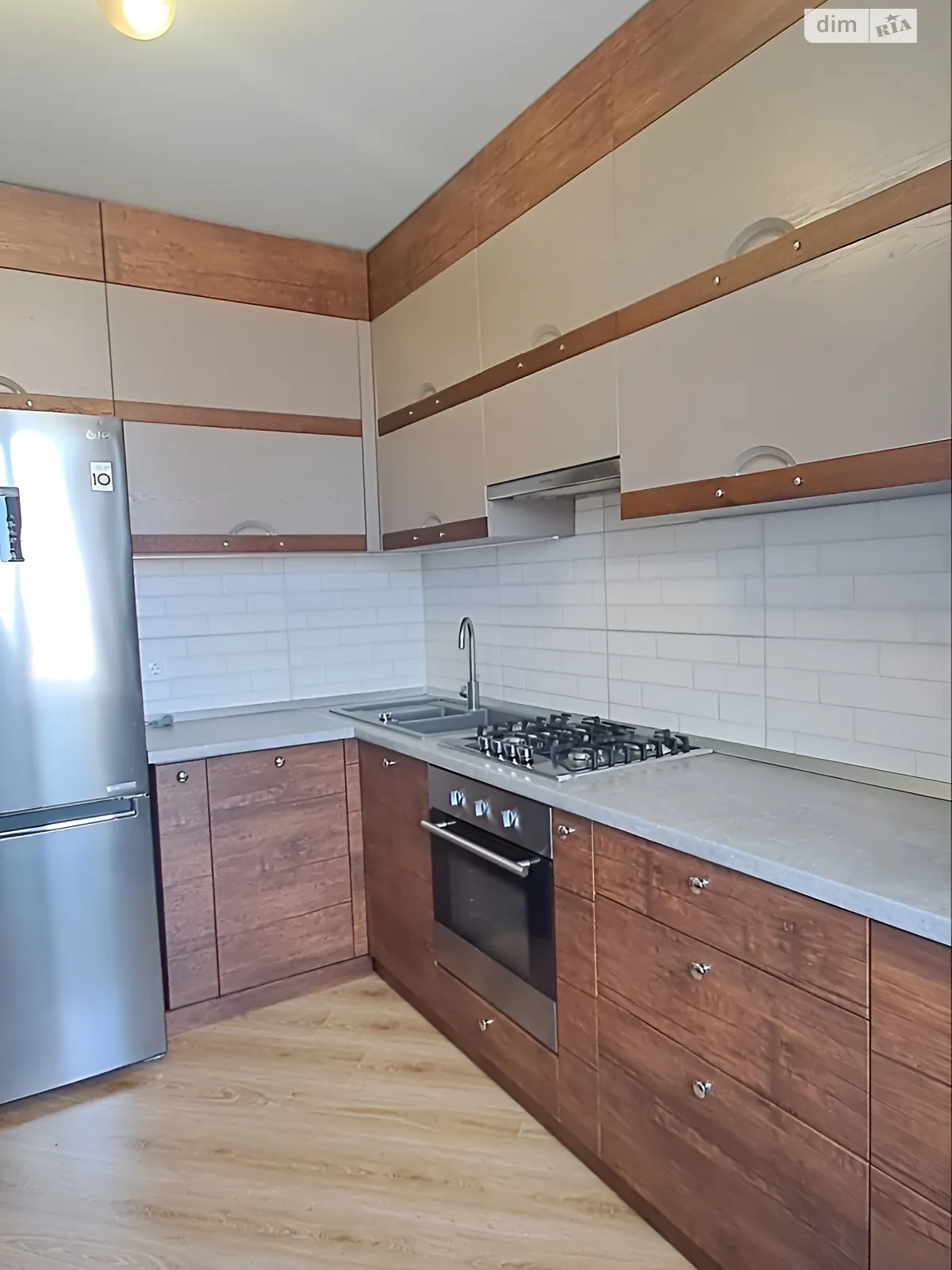 Продается 2-комнатная квартира 55 кв. м в Виннице, ул. Пирогова - фото 1