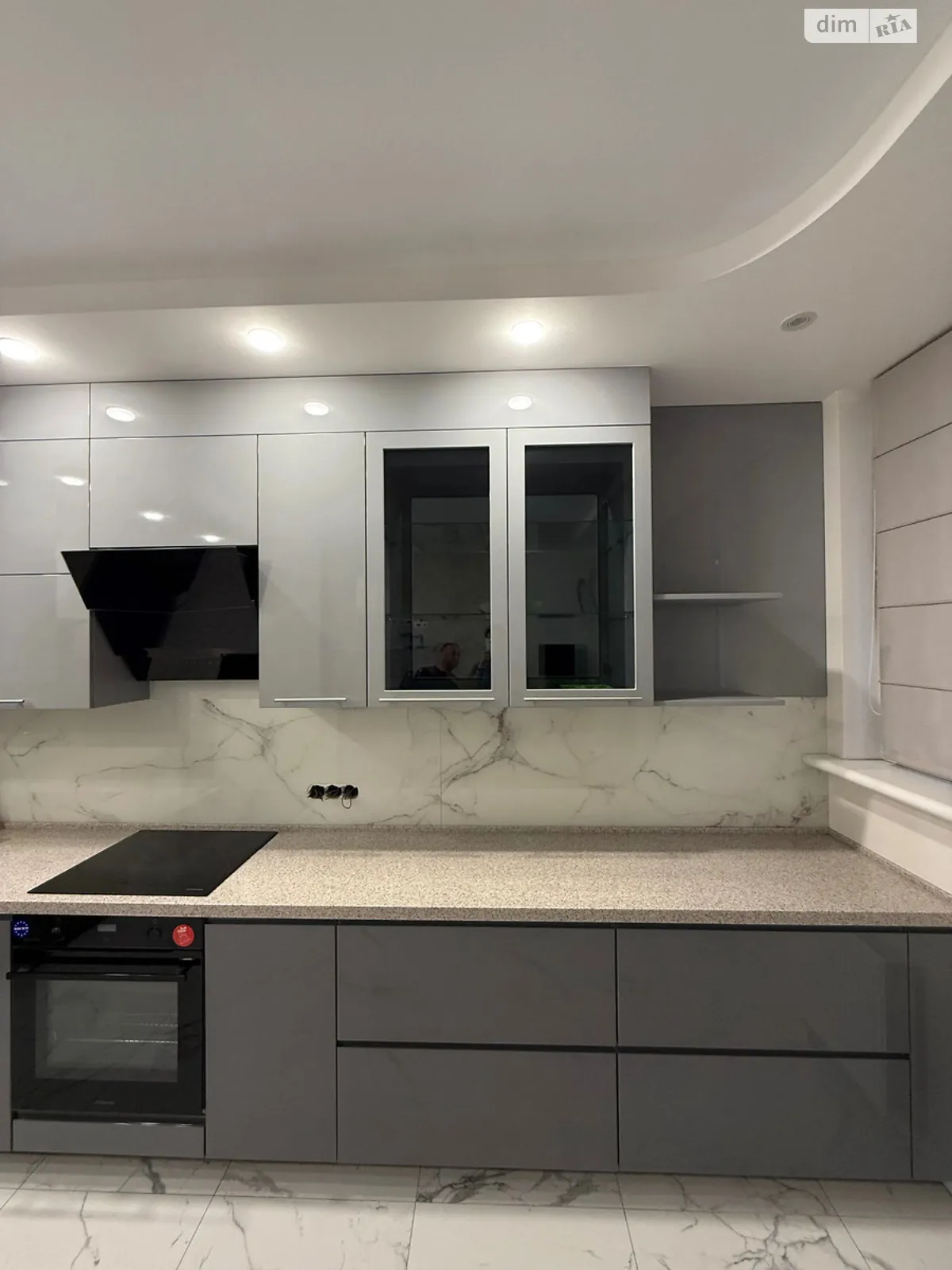 Продается 1-комнатная квартира 51 кв. м в Киеве, ул. Драгоманова, 2А - фото 1