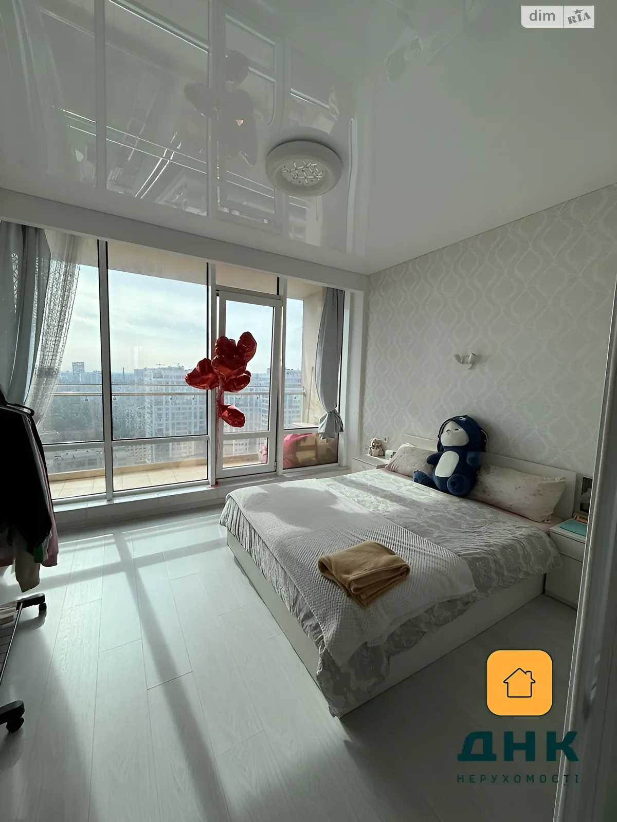 Продается 1-комнатная квартира 49 кв. м в Одессе, ул. Генуэзская, 3А - фото 1