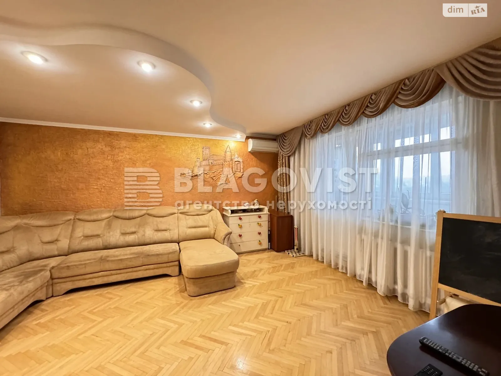 Продається 3-кімнатна квартира 80.2 кв. м у Києві, вул. Івана Пулюя, 5Б - фото 1