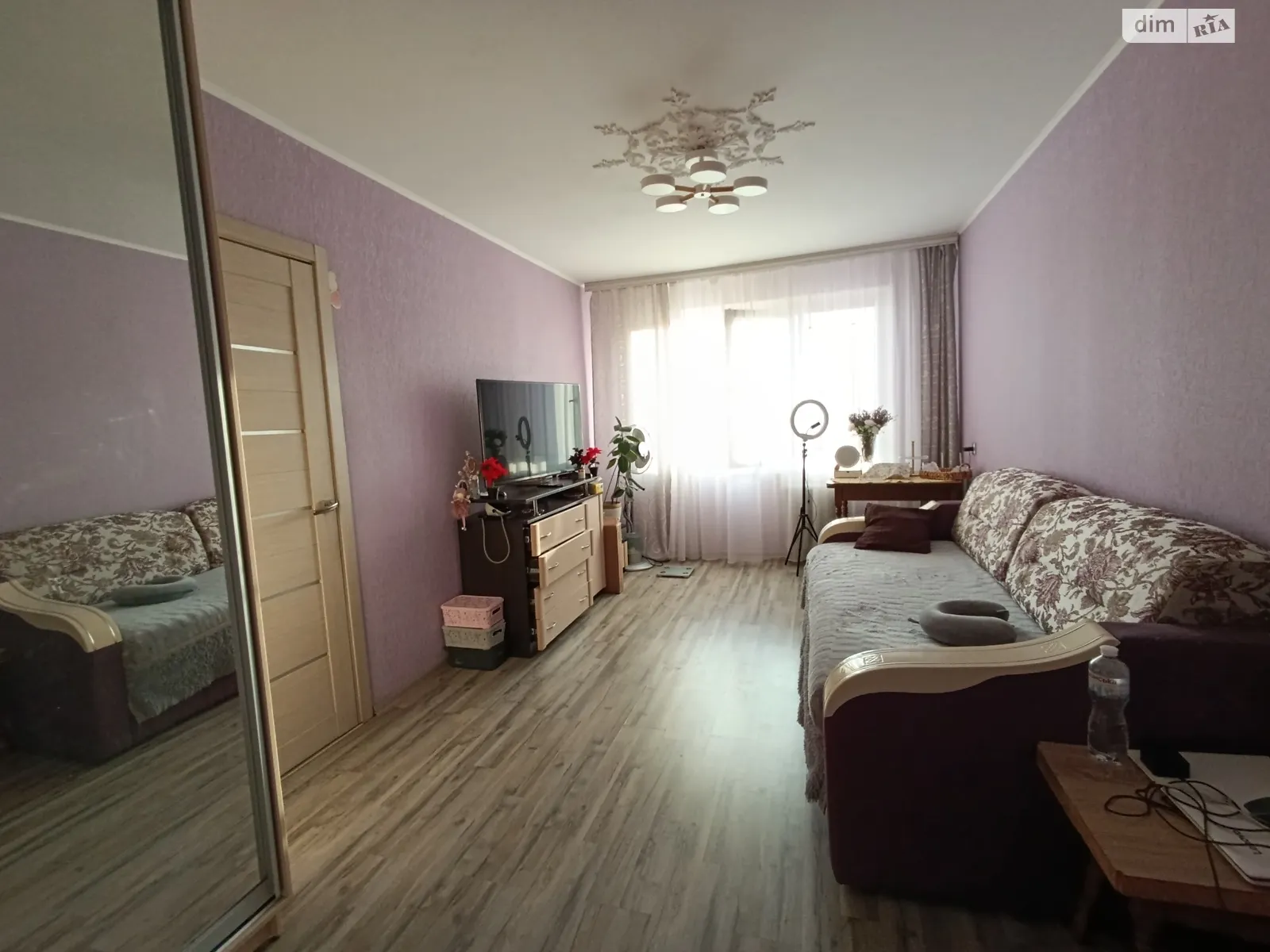 Продається 3-кімнатна квартира 60 кв. м у Києві, вул. Олександра Архипенка, 10А - фото 1