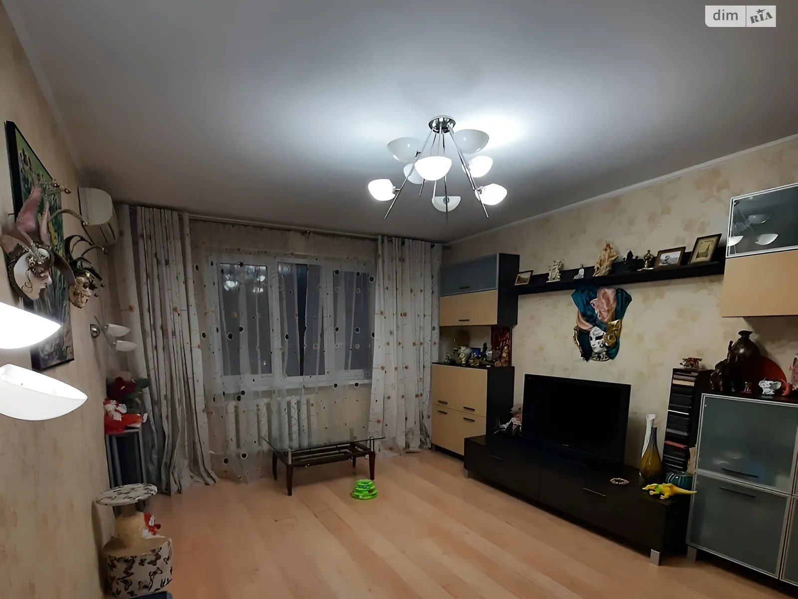 Продается 4-комнатная квартира 81.1 кв. м в Одессе, ул. Инглези, 3/1 - фото 1