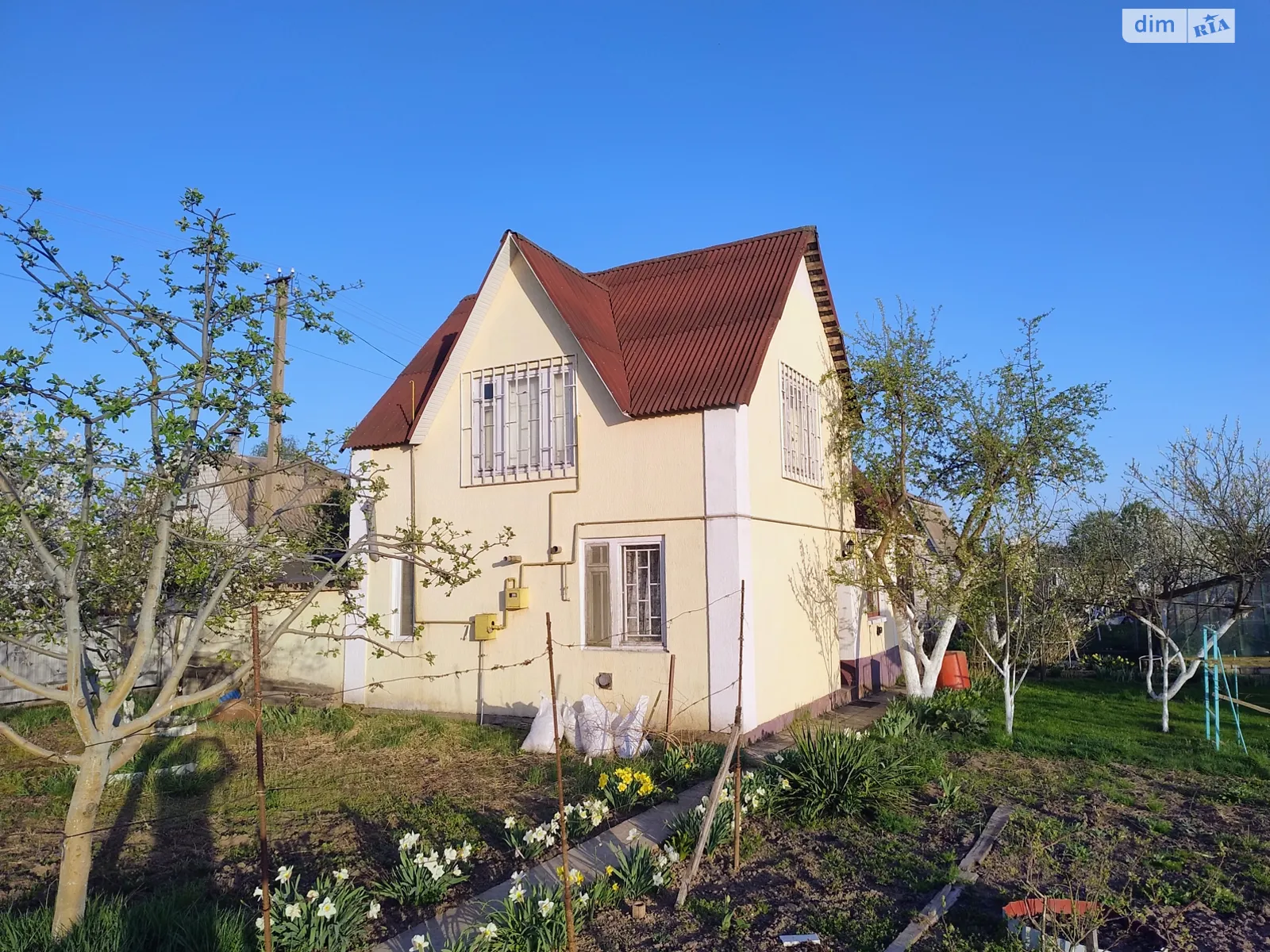 Продается дом на 2 этажа 109 кв. м с садом, цена: 25000 $ - фото 1