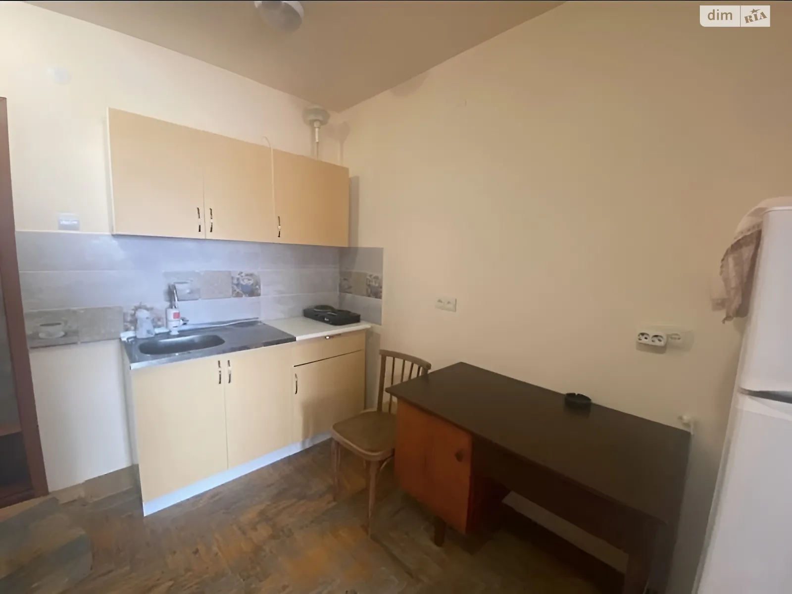 Продається 1-кімнатна квартира 24 кв. м у Ужгороді, вул. Михайла Вербицького(Декабристів) - фото 1