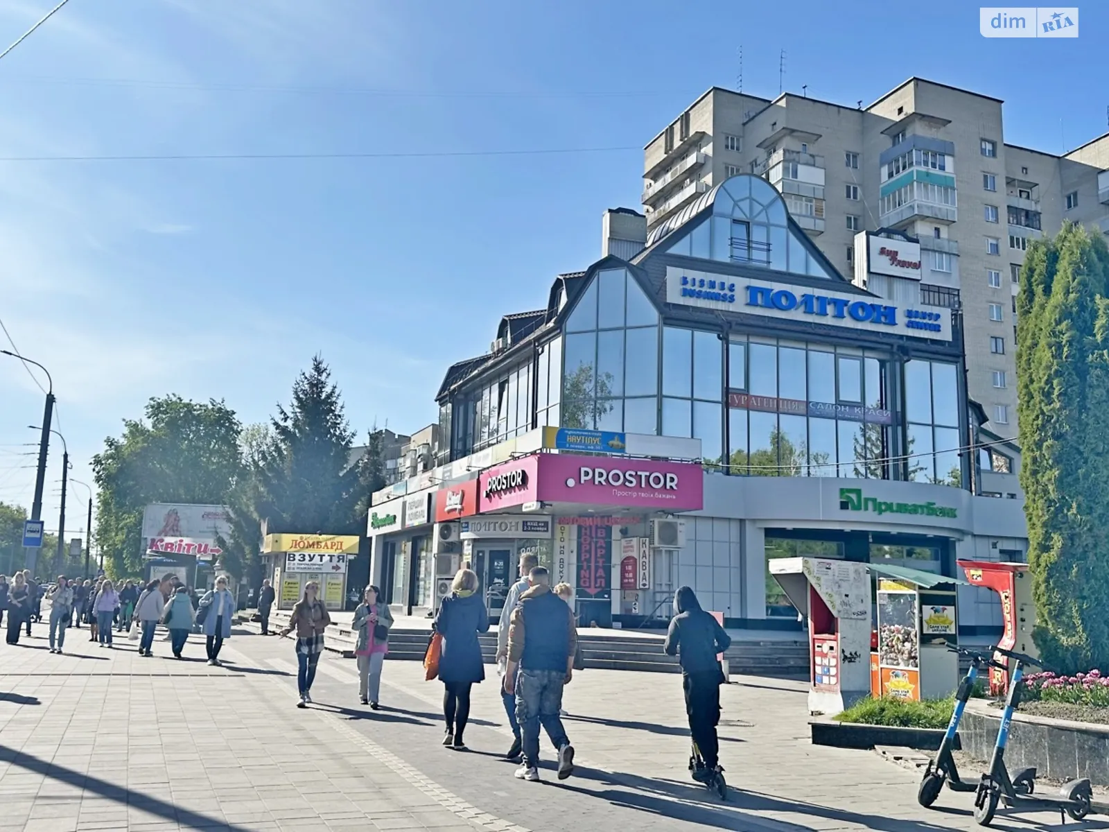 Сдается в аренду помещения свободного назначения 290 кв. м в 4-этажном здании, цена: 65250 грн - фото 1