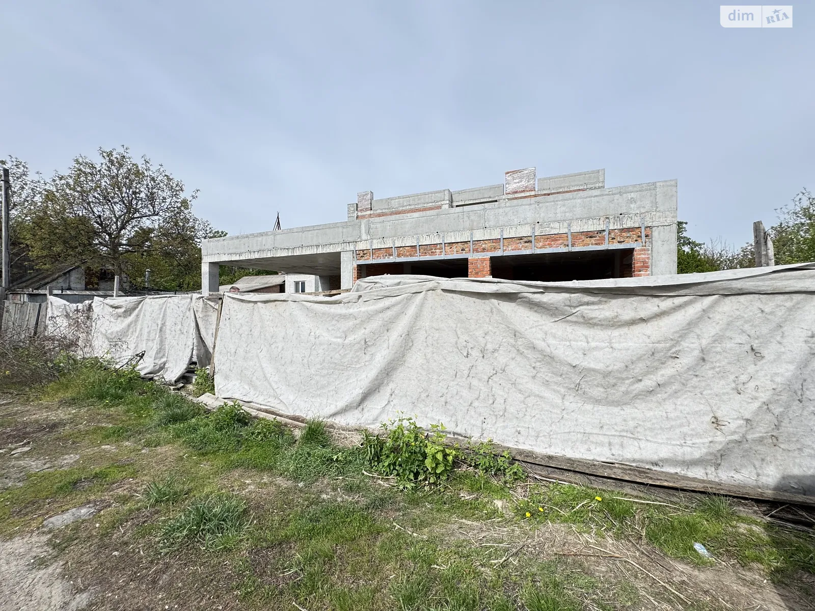 Продается дом на 2 этажа 34 кв. м с участком, цена: 350000 $ - фото 1