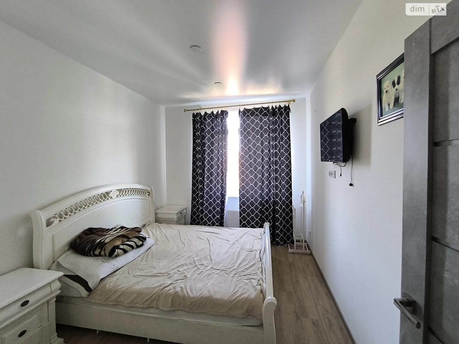 Продается 1-комнатная квартира 38 кв. м в Одессе, ул. Раскидайловская, 67Б - фото 1