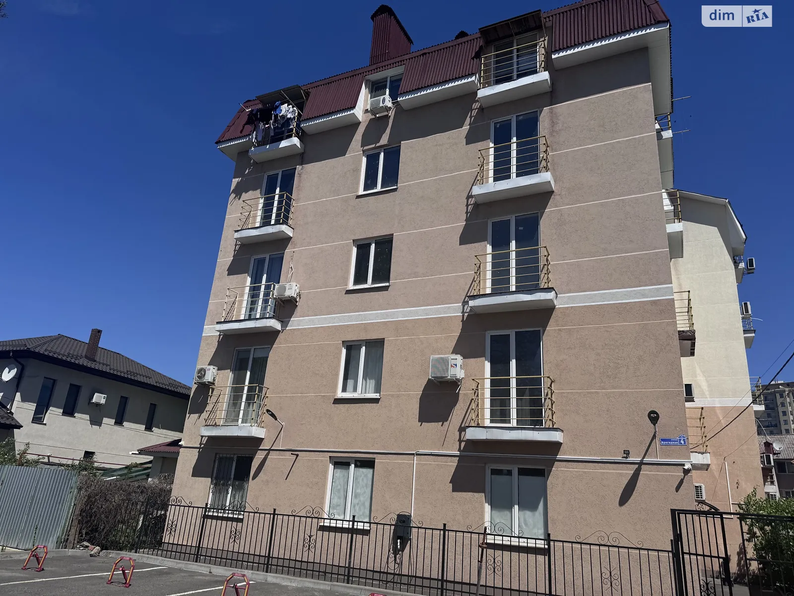 Продается 1-комнатная квартира 32 кв. м в Одессе, ул. Бригадная - фото 1