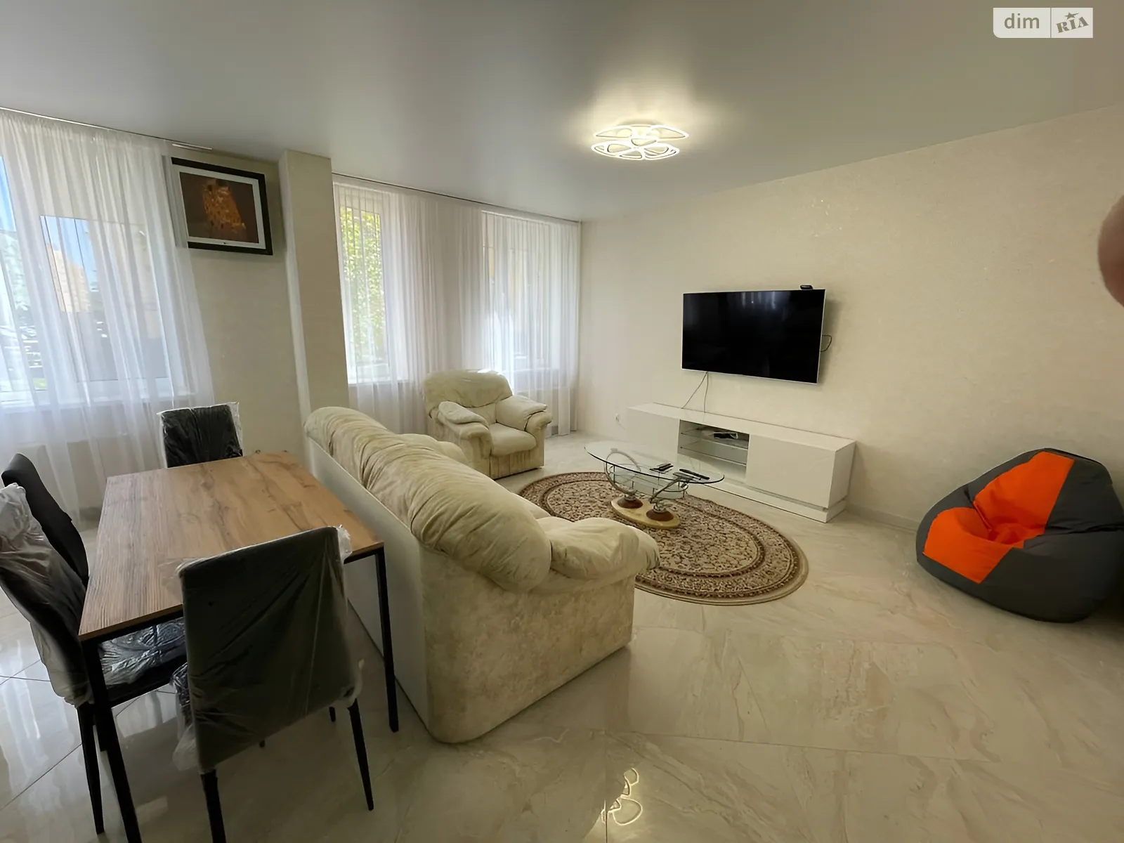 Сдается в аренду 3-комнатная квартира 86 кв. м в Киеве, ул. Регенераторная, 4 - фото 1
