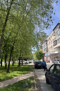 Довгострокова оренда комерційного приміщення, Рівне, р‑н. Чайка, Василя Червонія (Гагаріна) вулиця, буд. 63