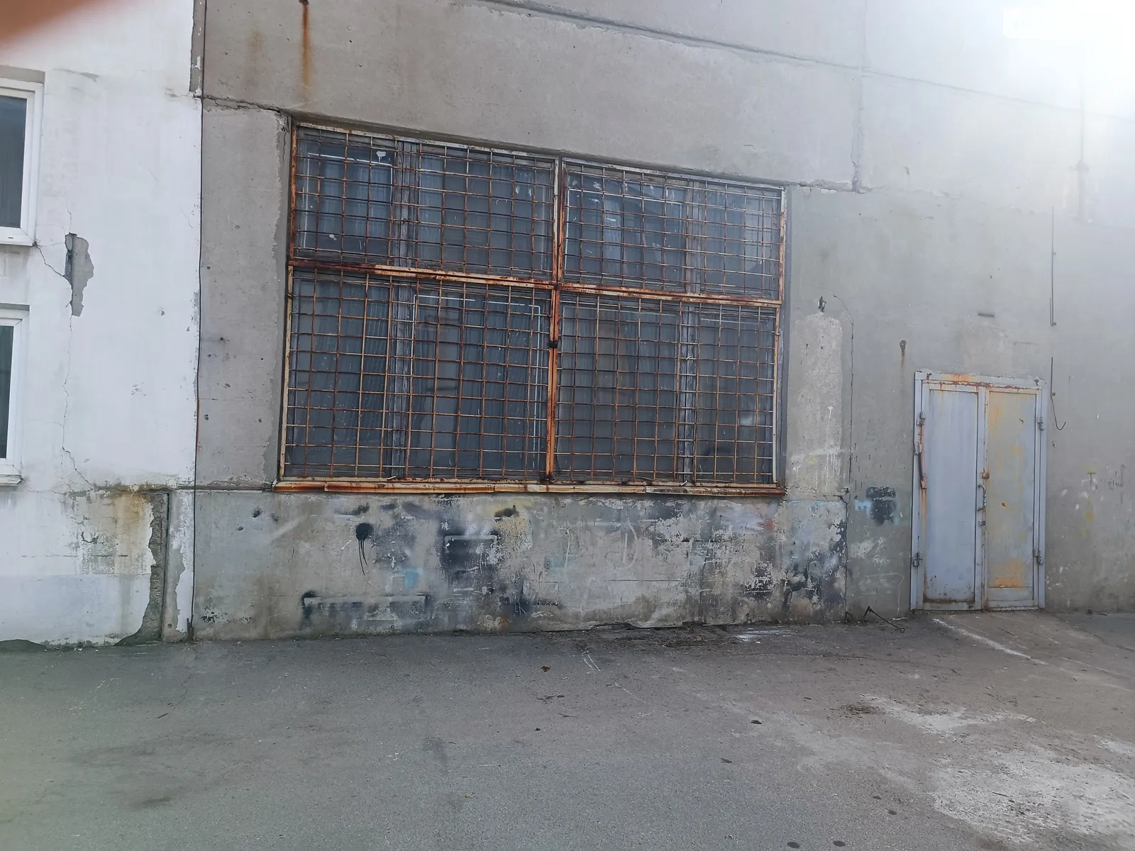 Сдается в аренду объект сферы услуг 71.8 кв. м в 1-этажном здании, цена: 7180 грн - фото 1