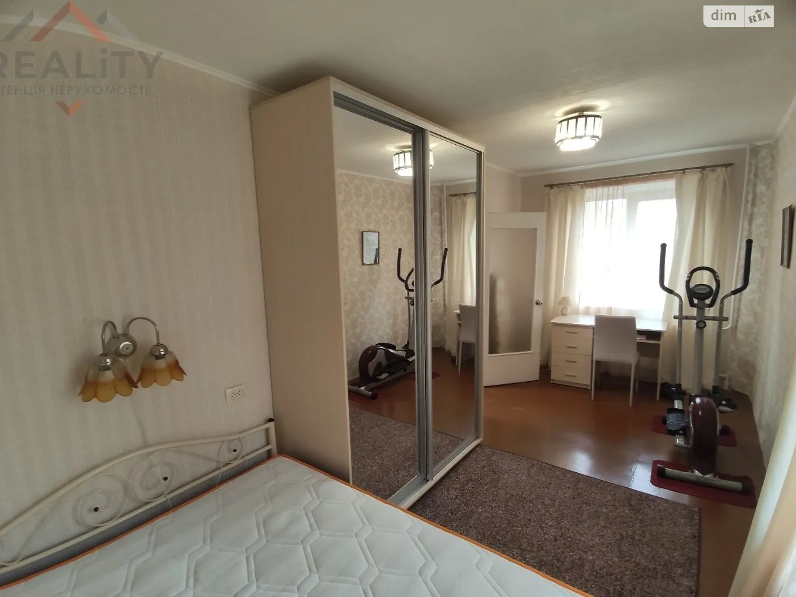 Продается 2-комнатная квартира 47.3 кв. м в Днепре, просп. Орлика Филиппа - фото 1
