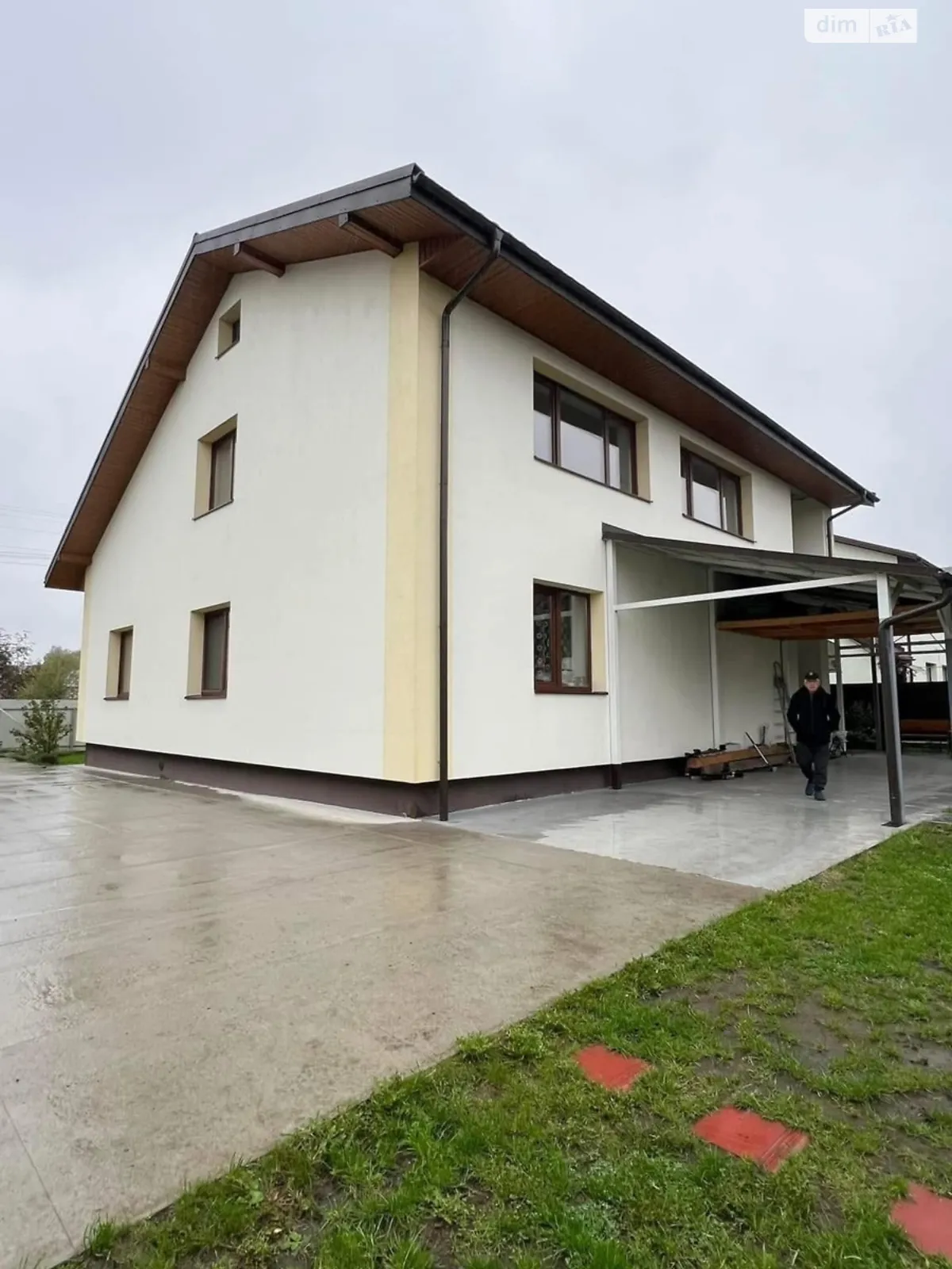 Продается дом на 2 этажа 240 кв. м с гаражом, цена: 195000 $ - фото 1