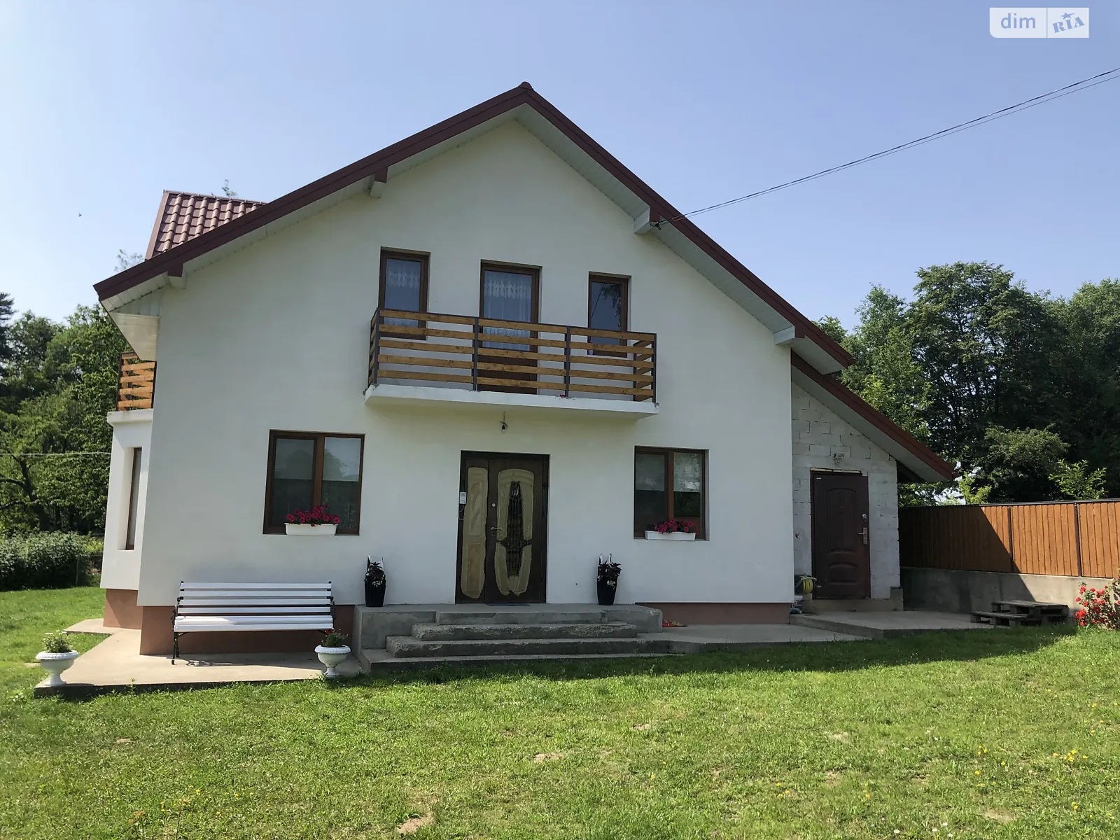 Продается дом на 2 этажа 140 кв. м с садом, цена: 95000 $ - фото 1