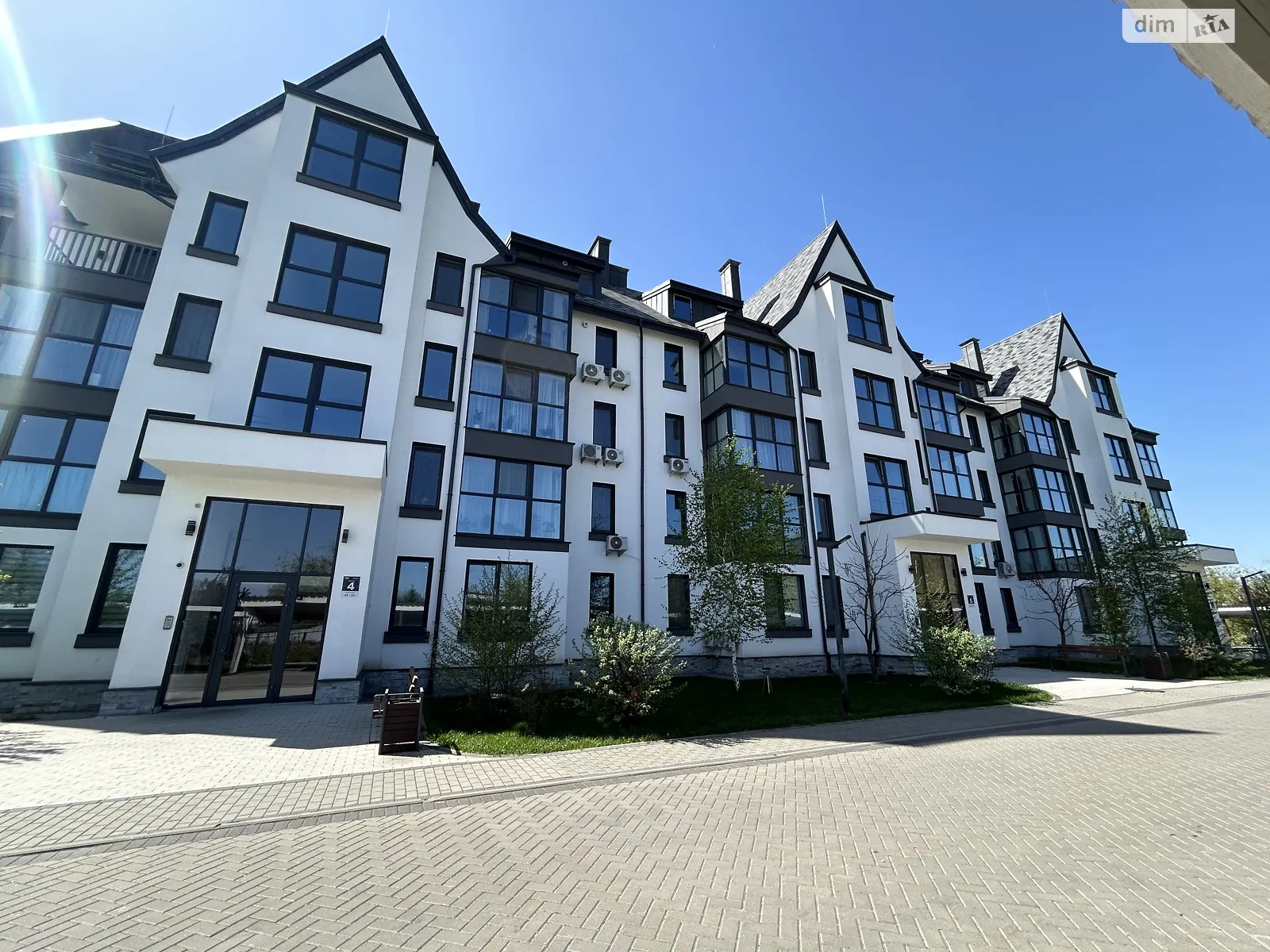Продається 3-кімнатна квартира 146.89 кв. м у Зазим'ї - фото 1