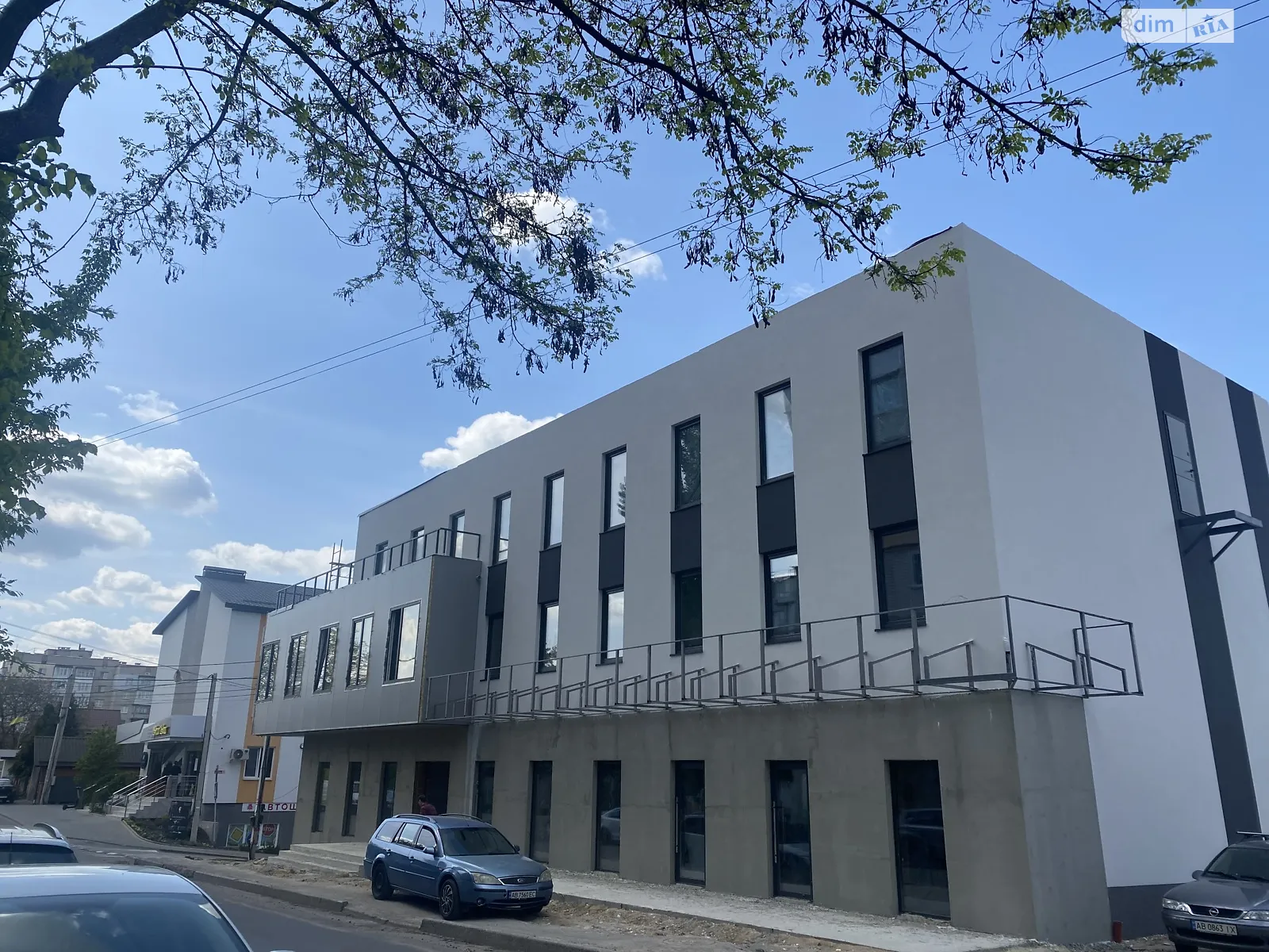 Продается помещения свободного назначения 55 кв. м в 3-этажном здании, цена: 80000 $ - фото 1
