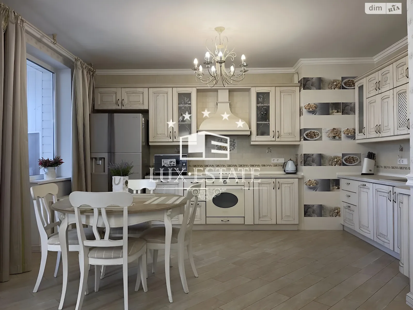 Продается 2-комнатная квартира 106 кв. м в Киеве, ул. Раисы Окипной, 10 - фото 1