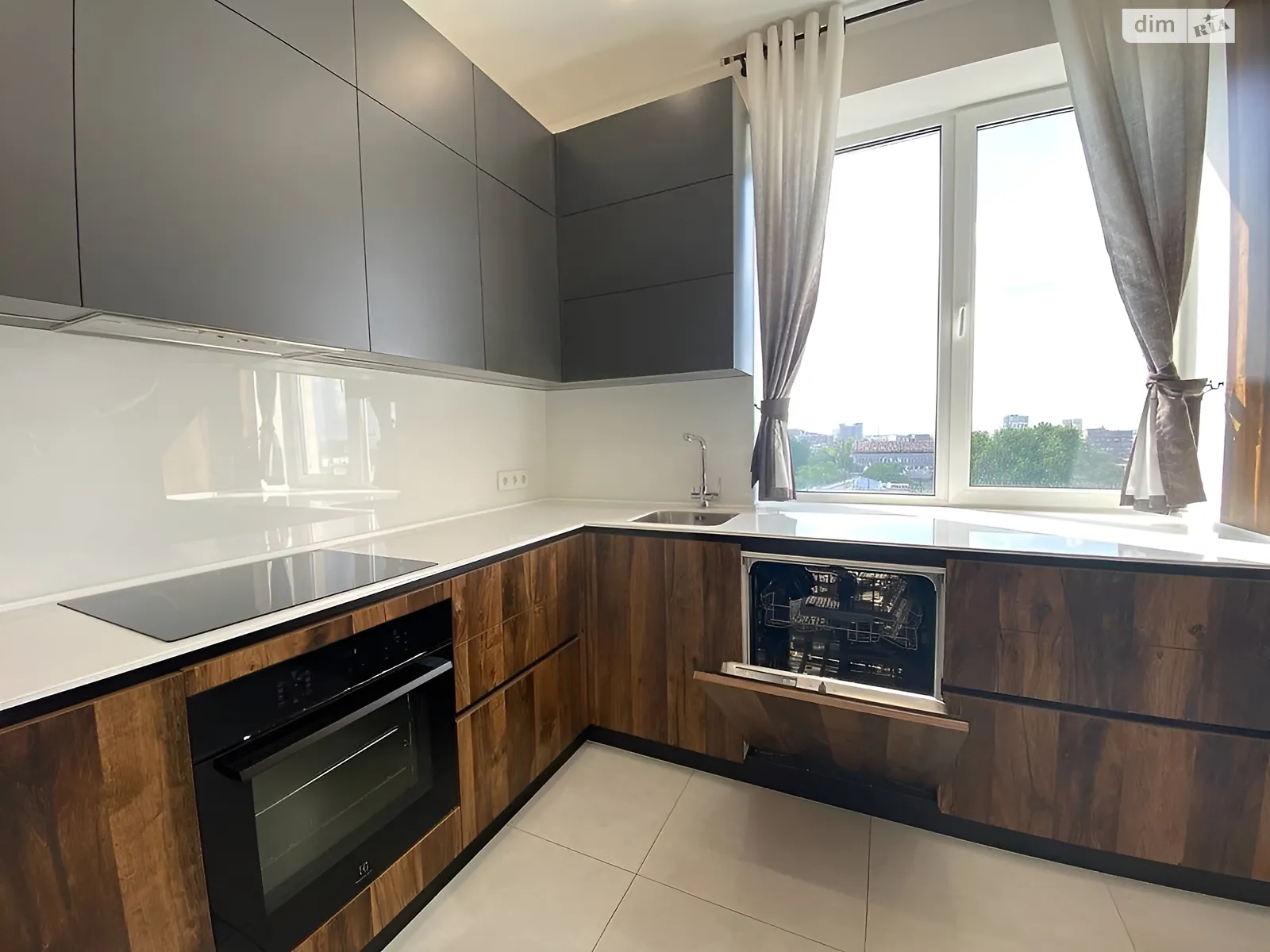 Сдается в аренду 3-комнатная квартира 90 кв. м в Днепре, цена: 1000 $ - фото 1