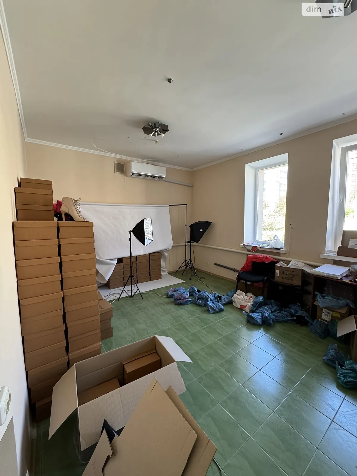 Сдается в аренду помещения свободного назначения 70 кв. м в 3-этажном здании, цена: 15000 грн - фото 1