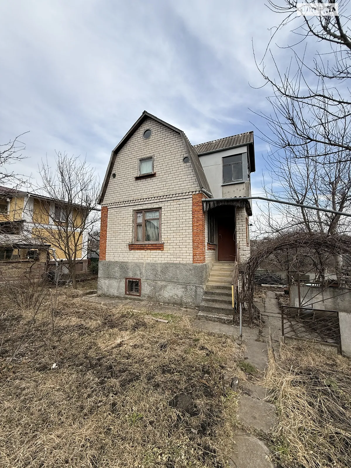 Продается дом на 2 этажа 45 кв. м с садом, цена: 35000 $ - фото 1