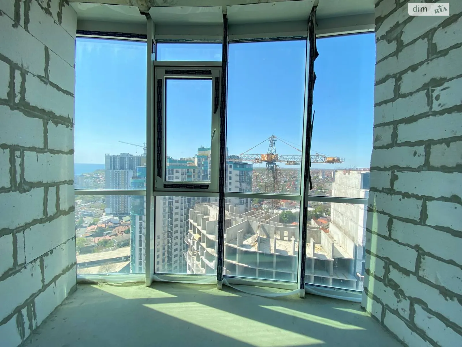 Продається 2-кімнатна квартира 61 кв. м у Одесі, Фонтанська дор. - фото 1