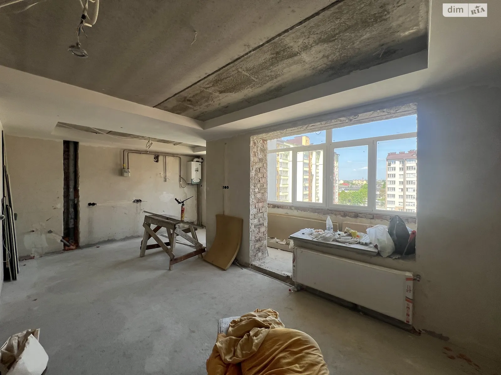 Продается 3-комнатная квартира 94.5 кв. м в Ивано-Франковске, ул. Химиков, 23Б - фото 1