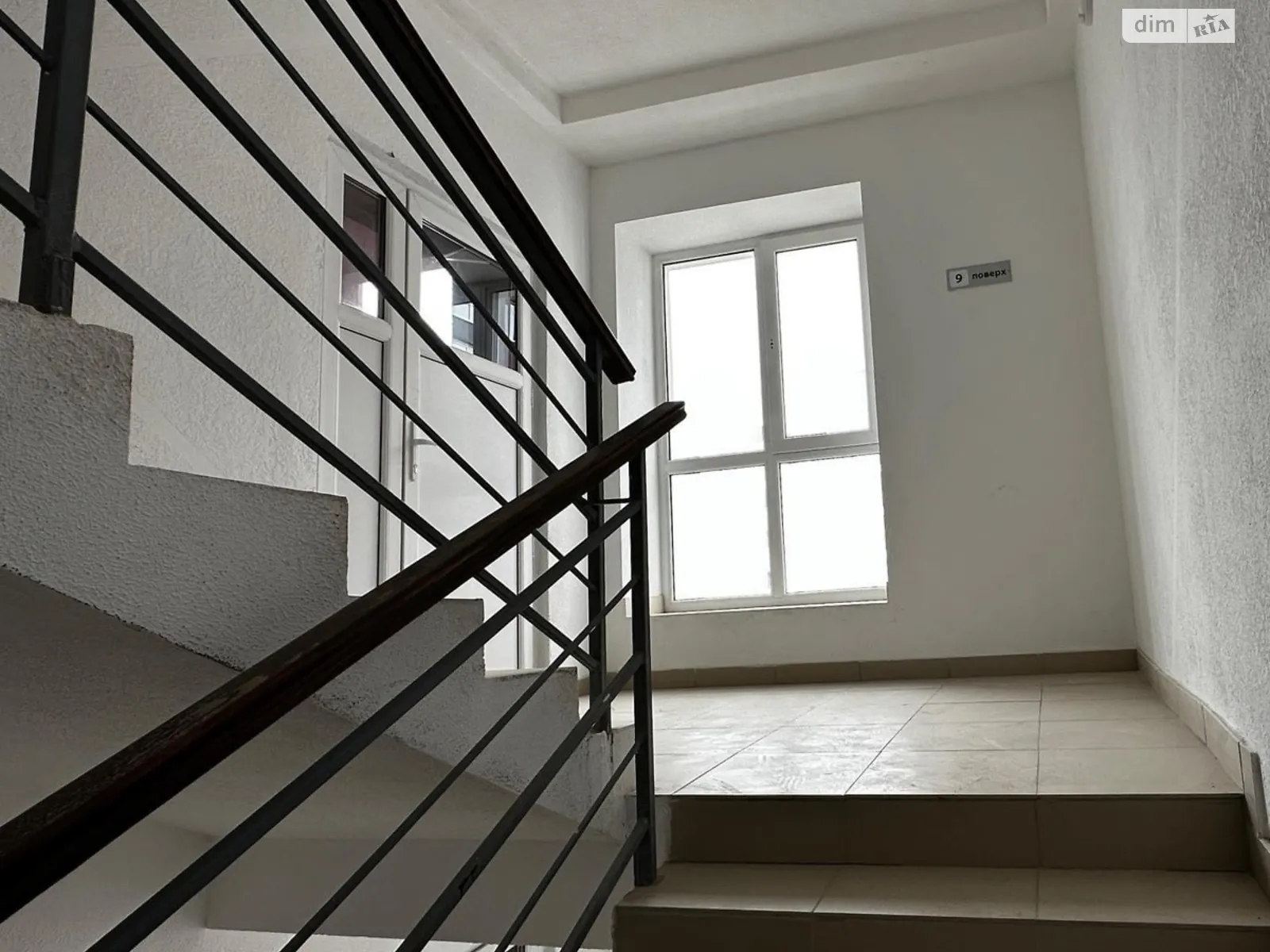 Продається 1-кімнатна квартира 43 кв. м у Івано-Франківську, вул. Височана Семена, 18/13 - фото 1
