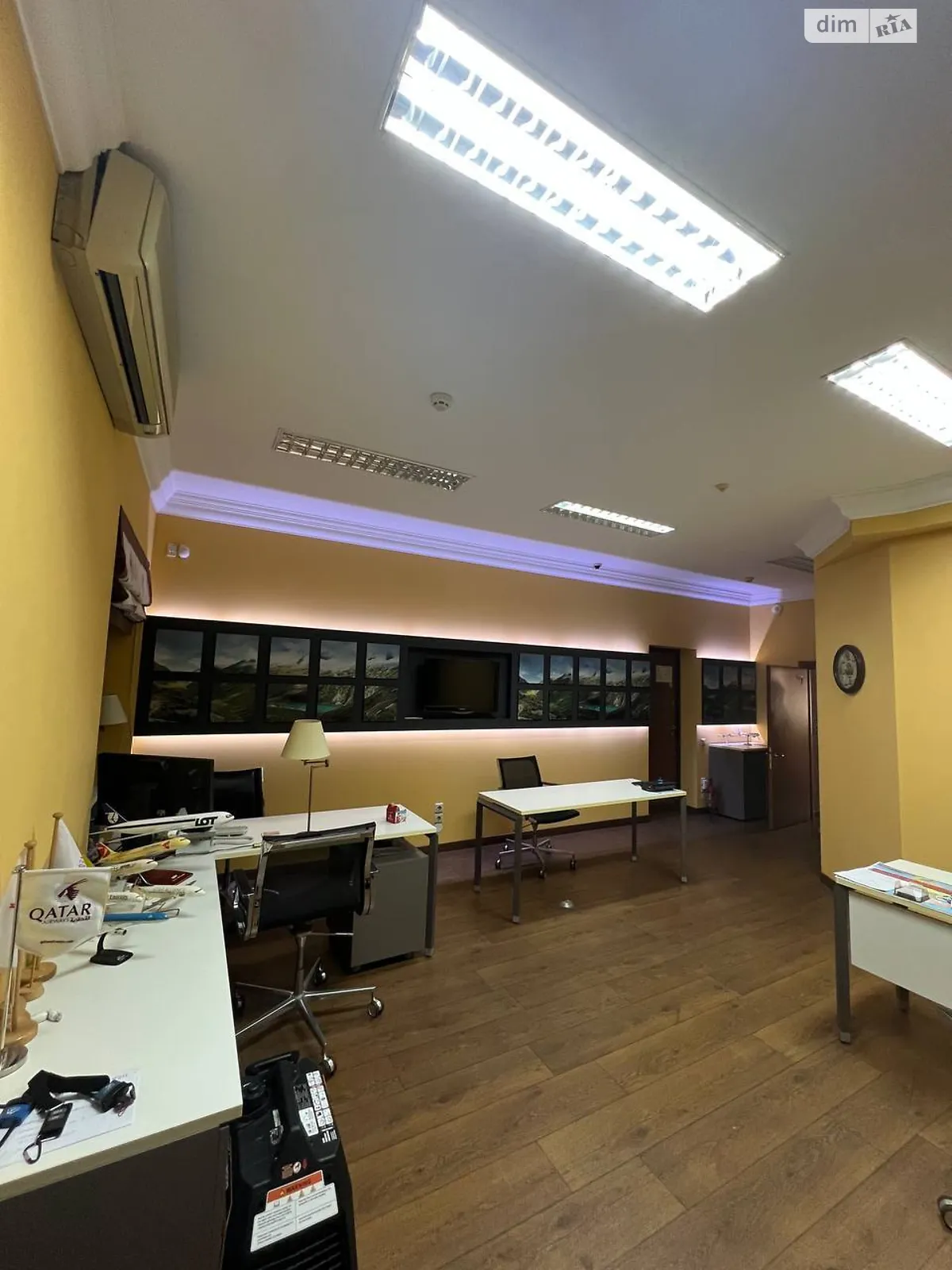 Продається офіс 71.2 кв. м в бізнес-центрі, цена: 200000 $ - фото 1
