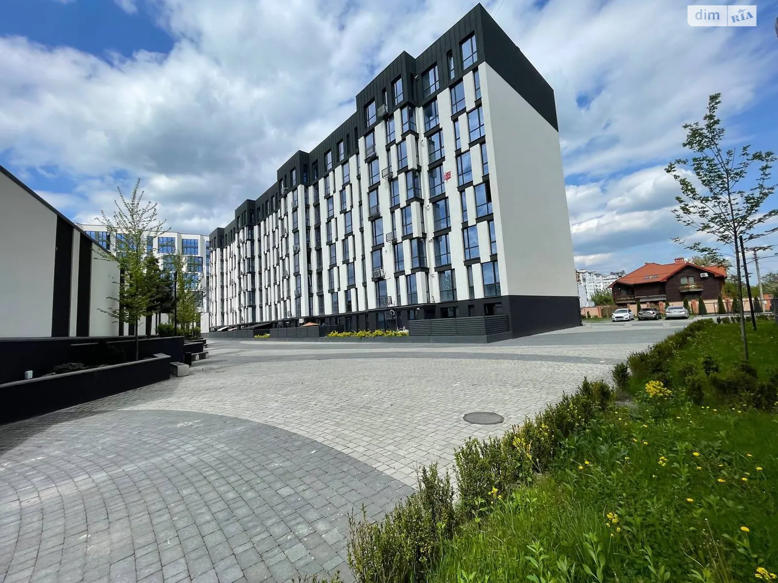 Продается 1-комнатная квартира 45 кв. м в Ивано-Франковске, ул. Героев Николаева(Сеченова), 78А - фото 1