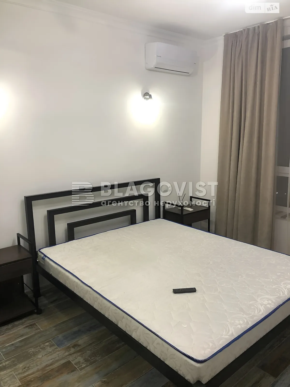 Продается 1-комнатная квартира 36 кв. м в Киеве, ул. Каменская, 128 - фото 1