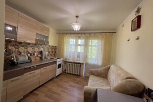 Продаж квартири, Івано-Франківськ, р‑н. Центр, Заклинських (Кутузова) вулиця, буд. 8
