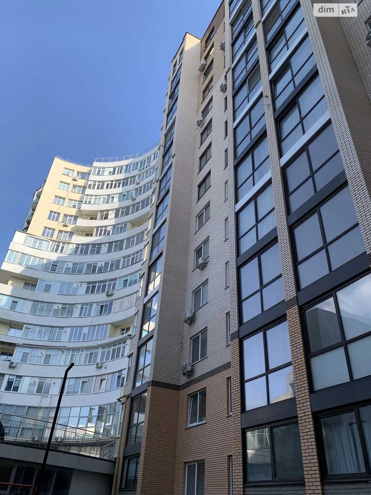 Продается 2-комнатная квартира 75.1 кв. м в Хмельницком, цена: 90500 $ - фото 1