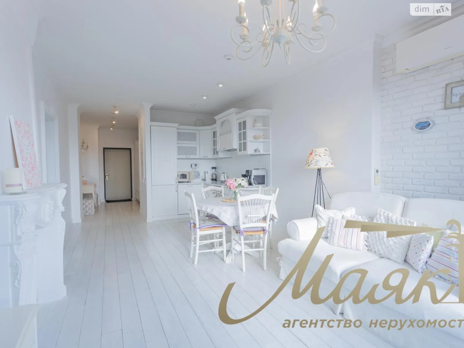 Продається 3-кімнатна квартира 95 кв. м у Києві, цена: 405000 $ - фото 1