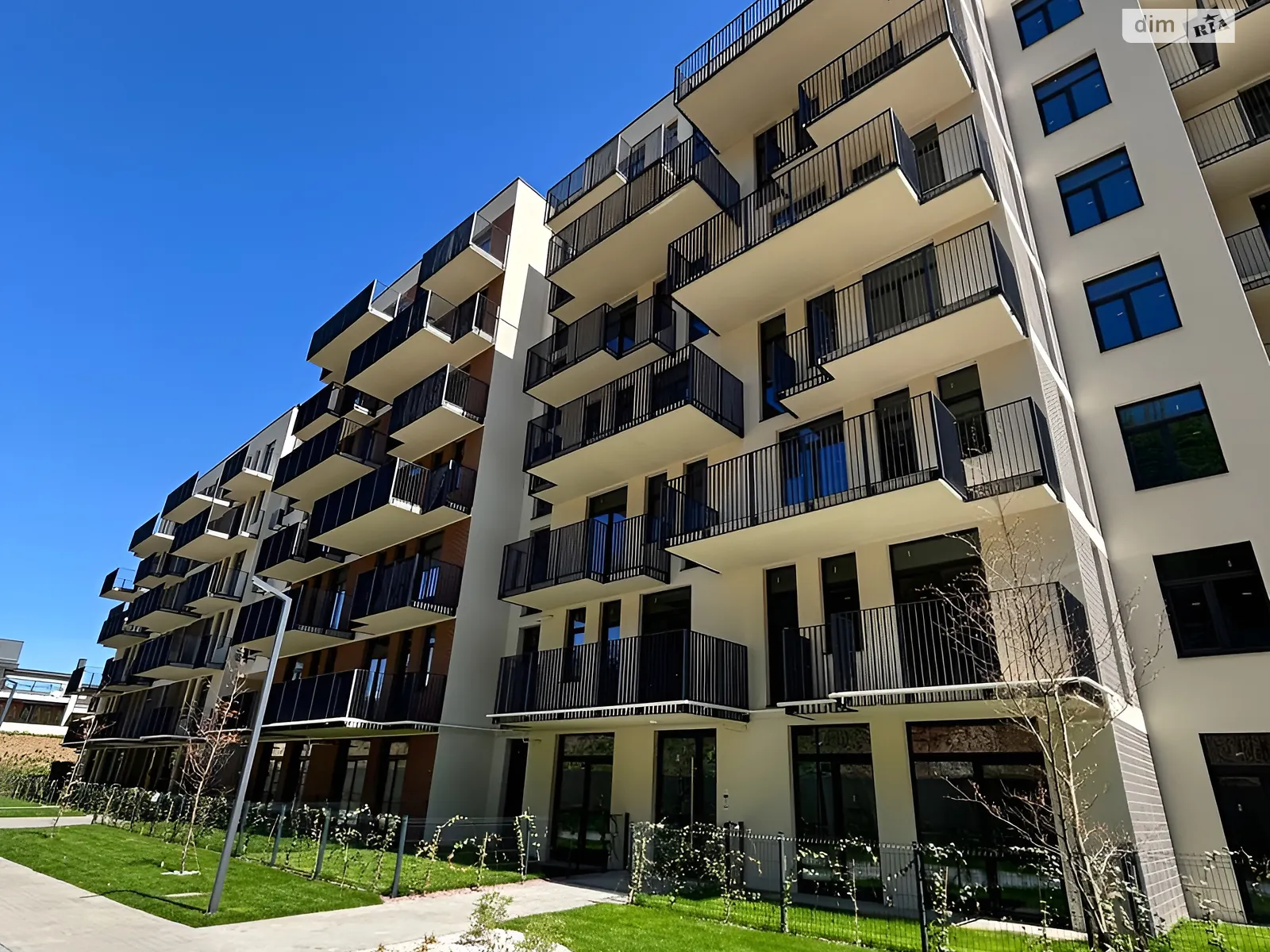 Продается 2-комнатная квартира 68.15 кв. м в Винниках, ул. Галицкая - фото 1