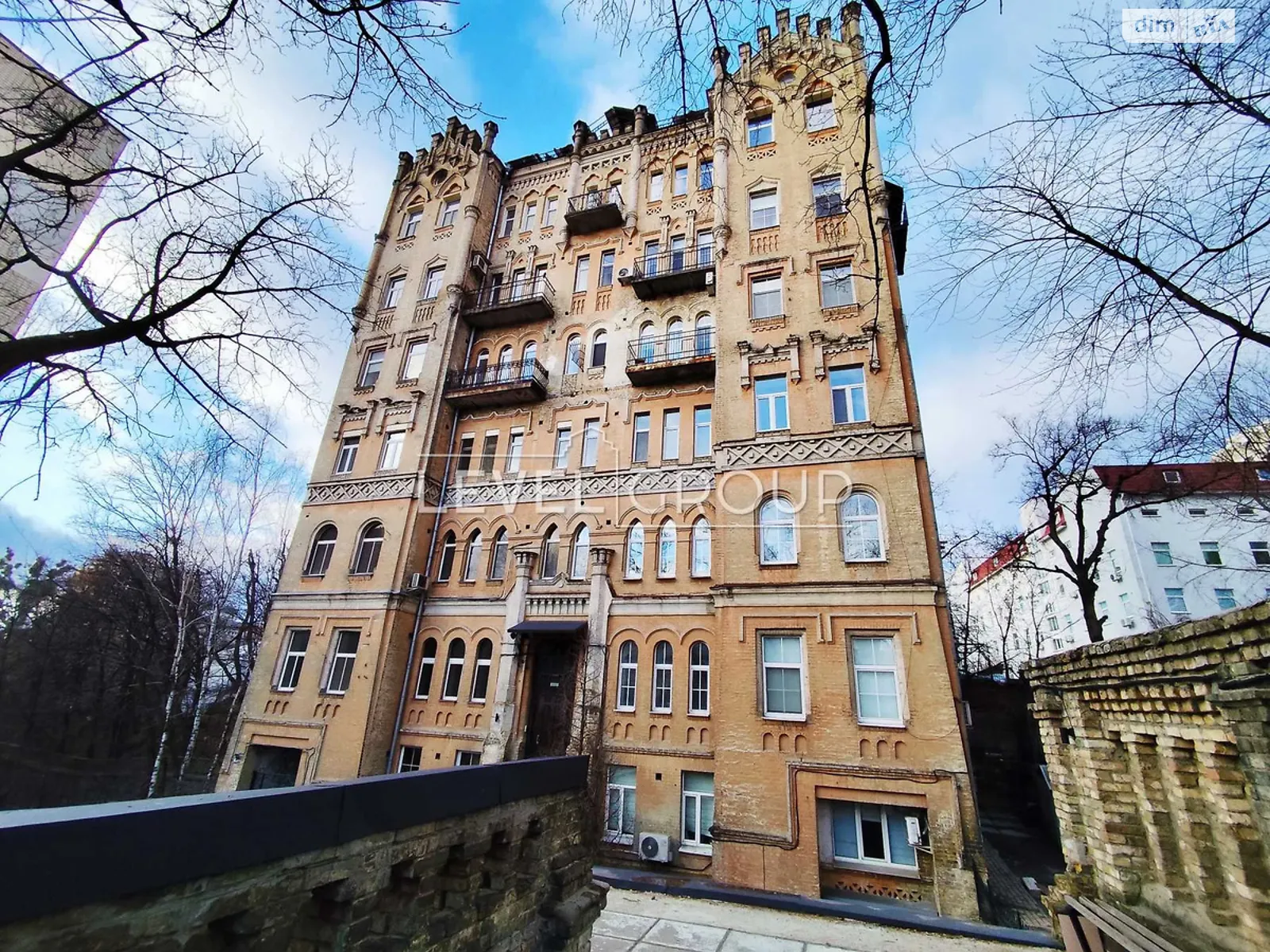 Продается 3-комнатная квартира 122.5 кв. м в Киеве, ул. Олеся Гончара, 60 - фото 1